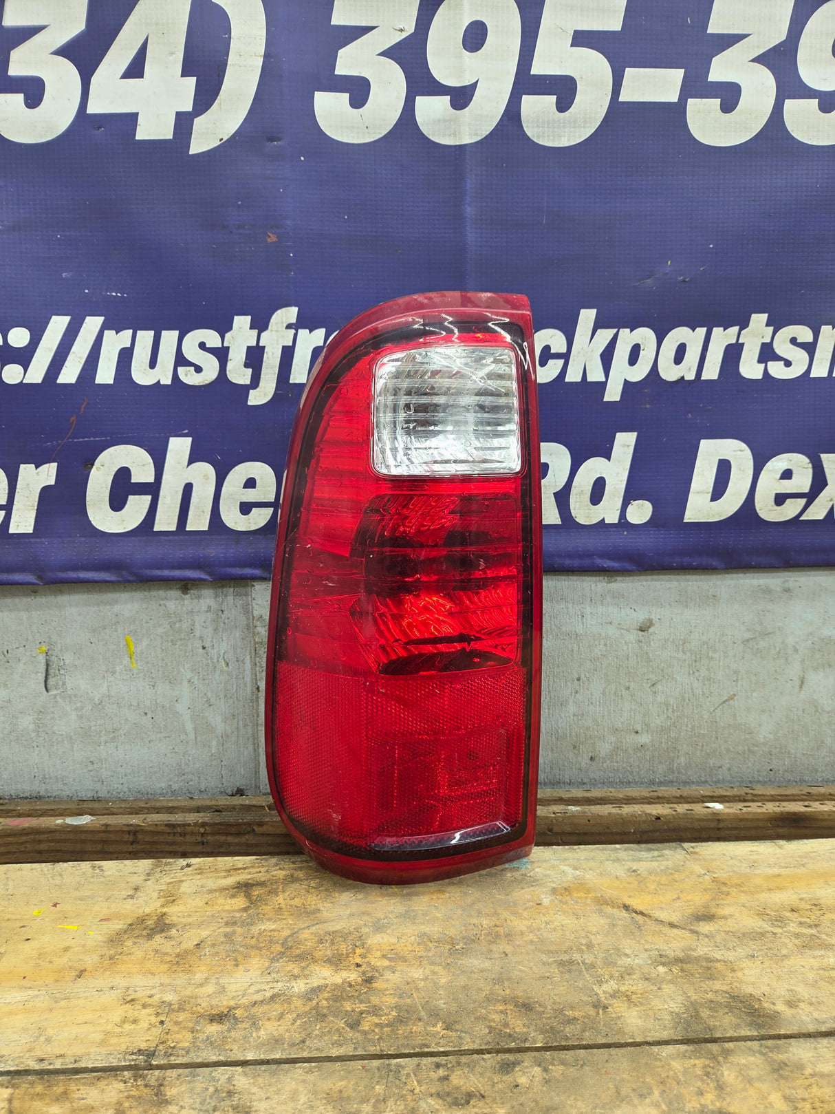 2008-2016 Ford Super Duty Driver Side Tail Light F250 F350 F450 F550