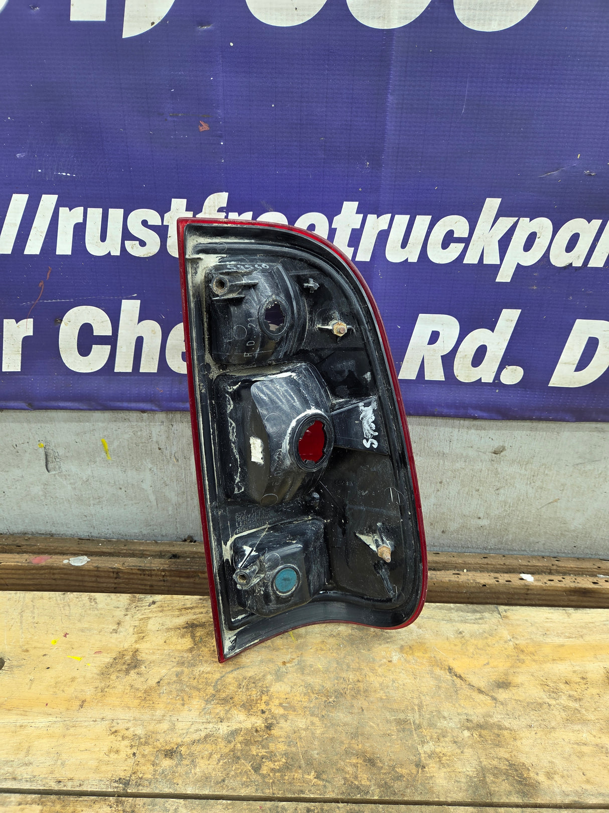 2008-2016 Ford Super Duty Driver Side Tail Light F250 F350 F450 F550