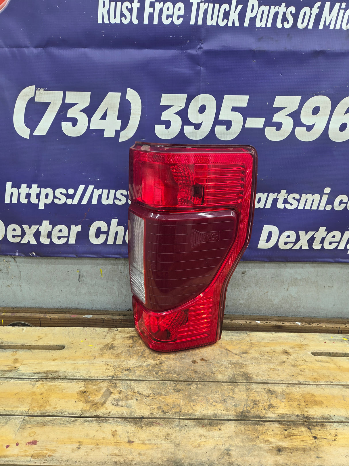 2020-2022 Ford Super Duty Passenger Side Tail Light W/BLISS Radar Blind Spot LED Reverse LED LC3B-13B504-BG F250 F350 F450 F550