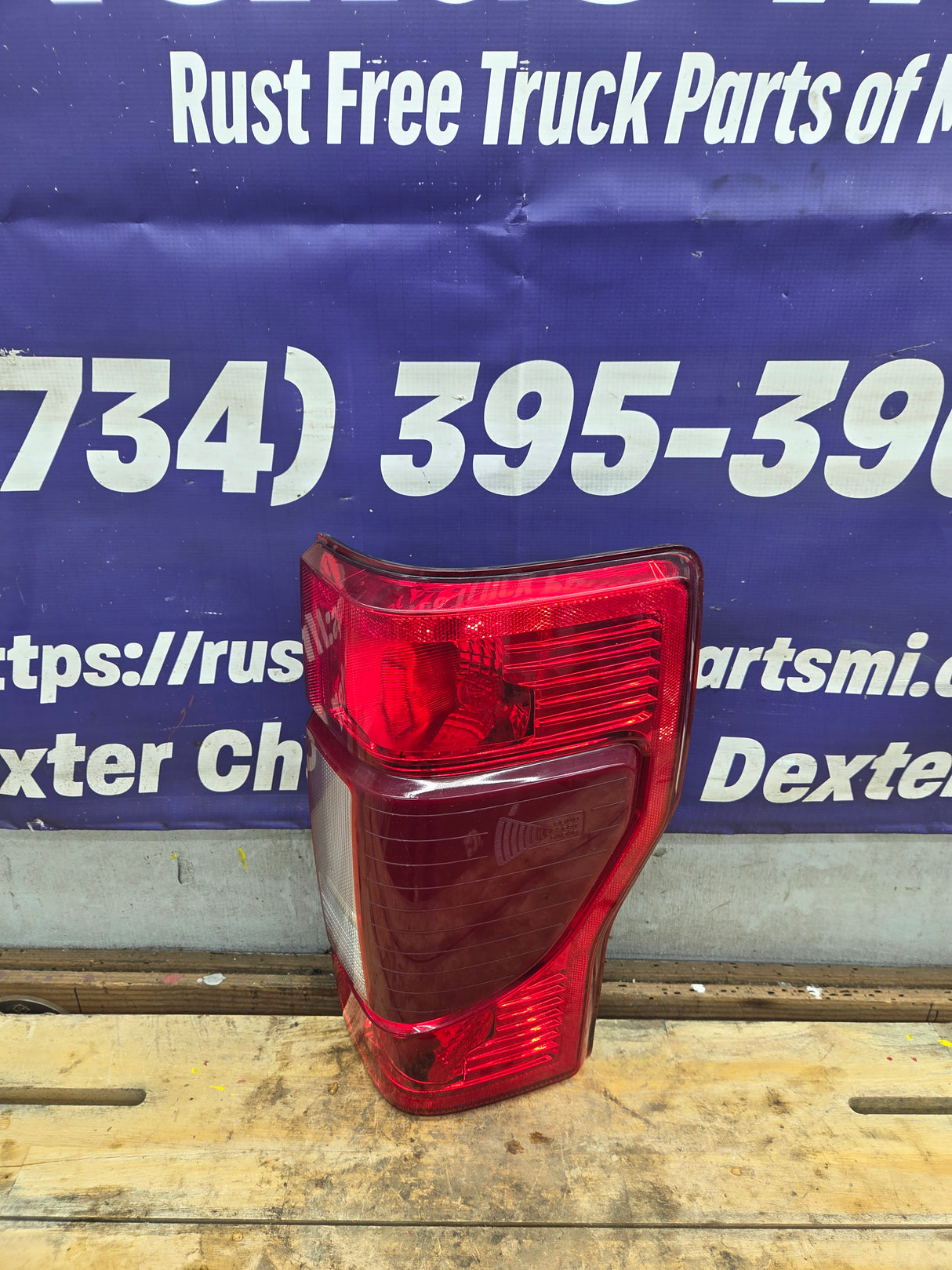 2020-2022 Ford Super Duty Passenger Side Tail Light W/BLISS Radar Blind Spot LED Reverse LED LC3B-13B504-BG F250 F350 F450 F550