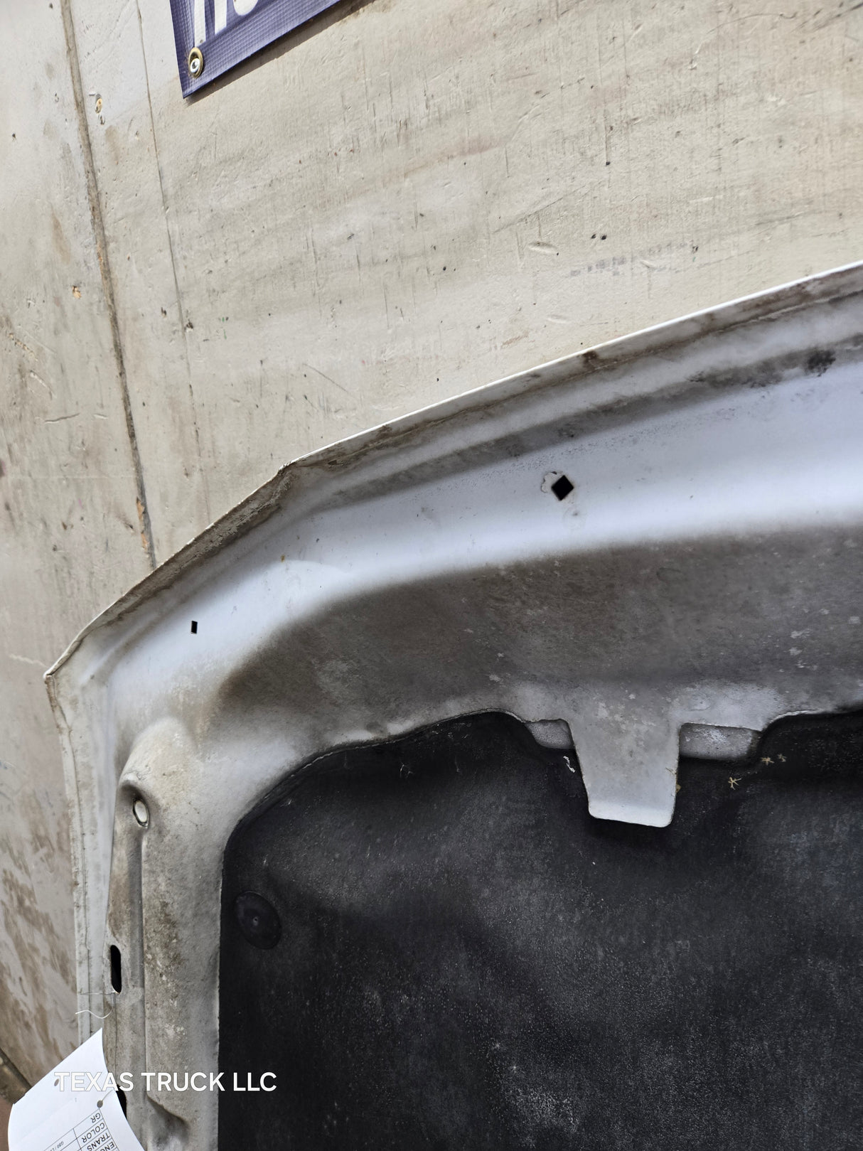2003-2006 Chevrolet Silverado 2500 3500 Cateye HD Hood OEM