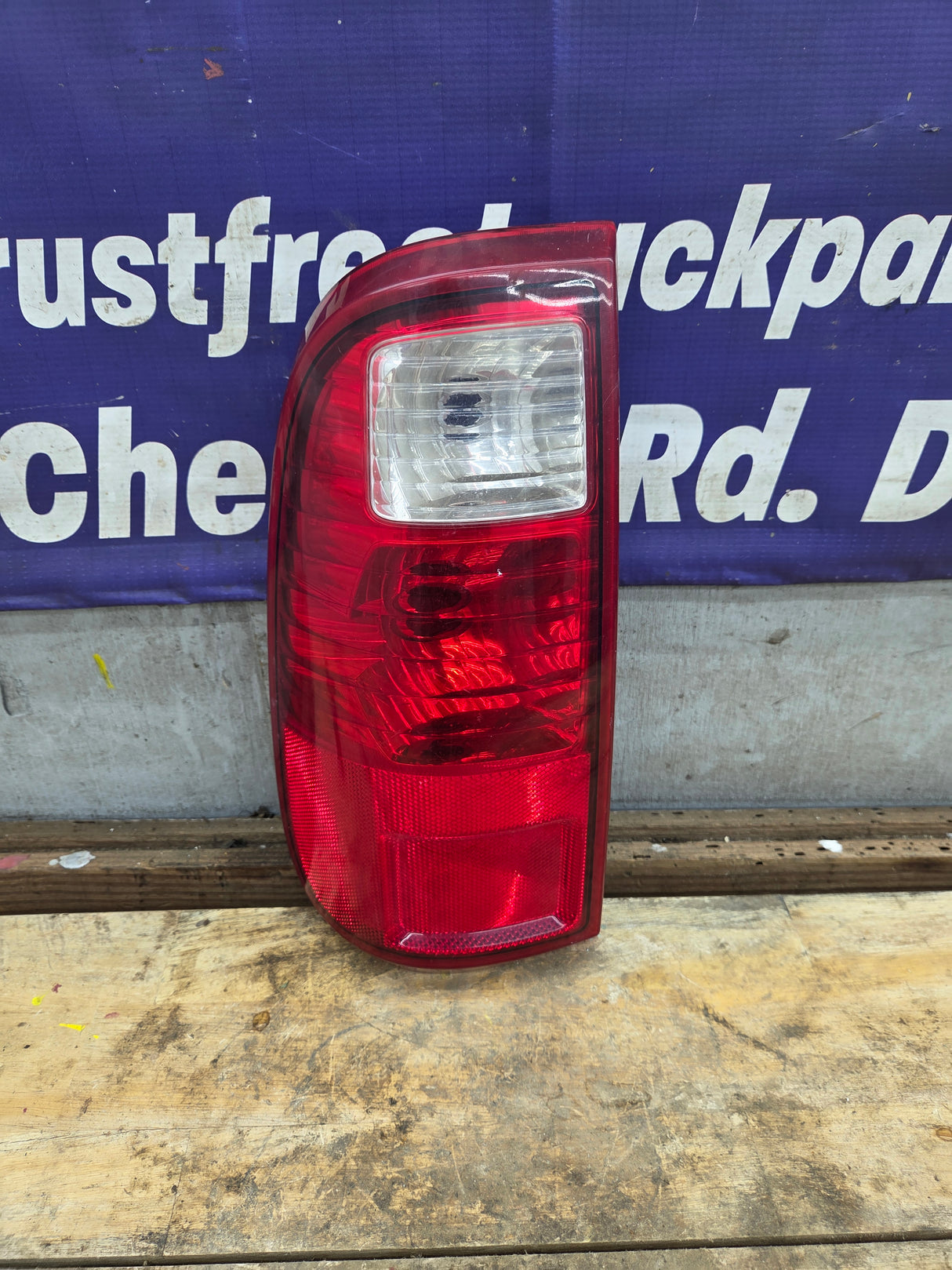 2008-2016 Ford Super Duty Driver Side Tail Light F250 F350 F450 F550