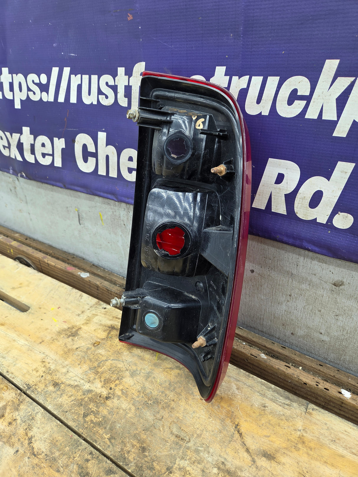 2008-2016 Ford Super Duty Driver Side Tail Light F250 F350 F450 F550