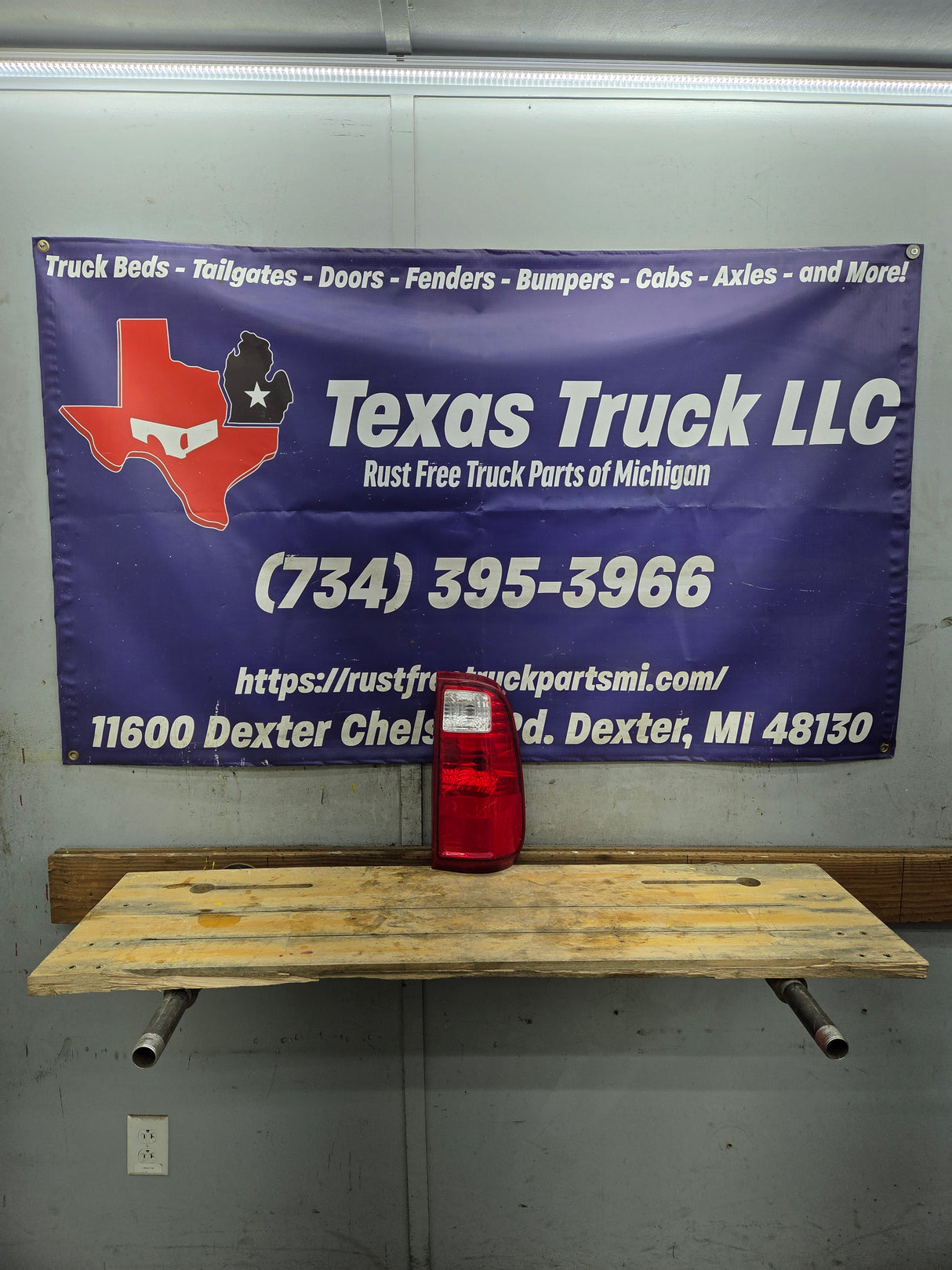 2008-2016 Ford Super Duty Passenger Side Tail Light F250 F350 F450 F550