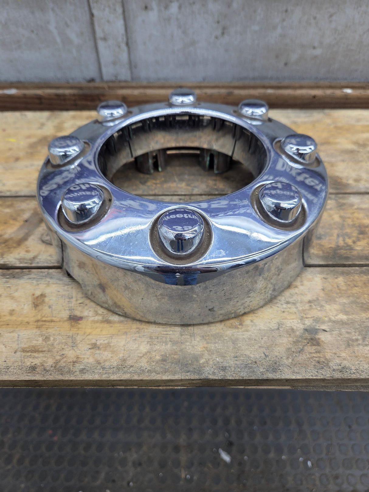 2008-2016 Ford Super Duty Front Hub Cap Center Cap 8 LUG F250 F350