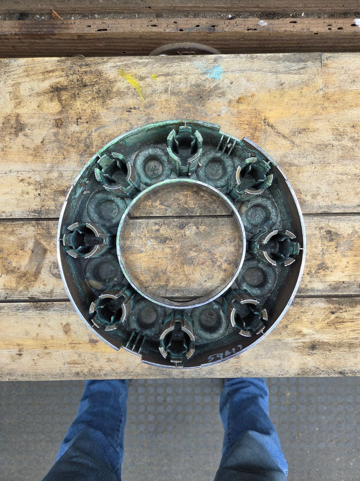2008-2016 Ford Super Duty Front Hub Cap Center Cap 8 LUG F250 F350