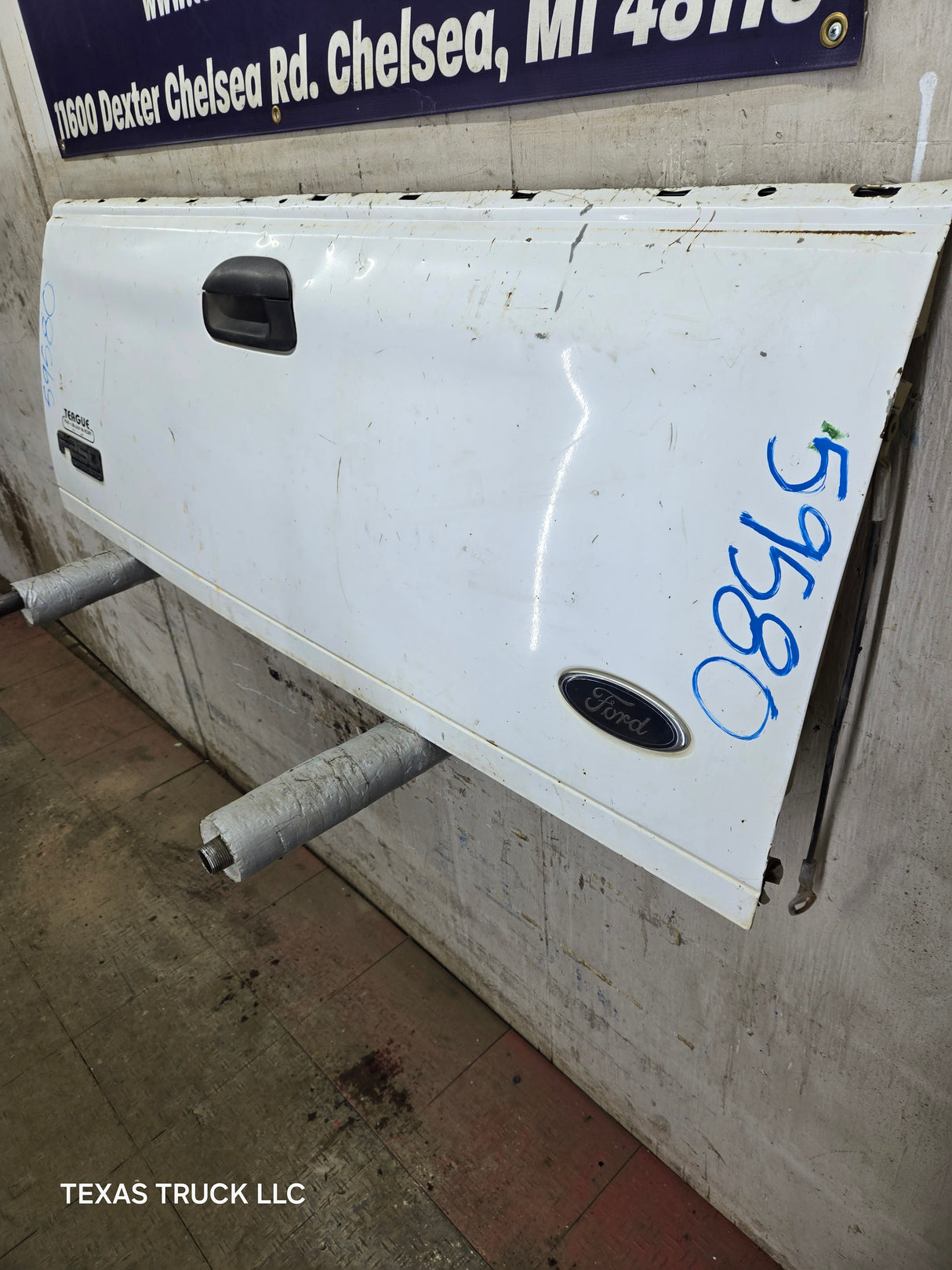 1997-2003 F150 / 1999-2007 Ford Super Duty Tailgate F250 F350 F450 F550