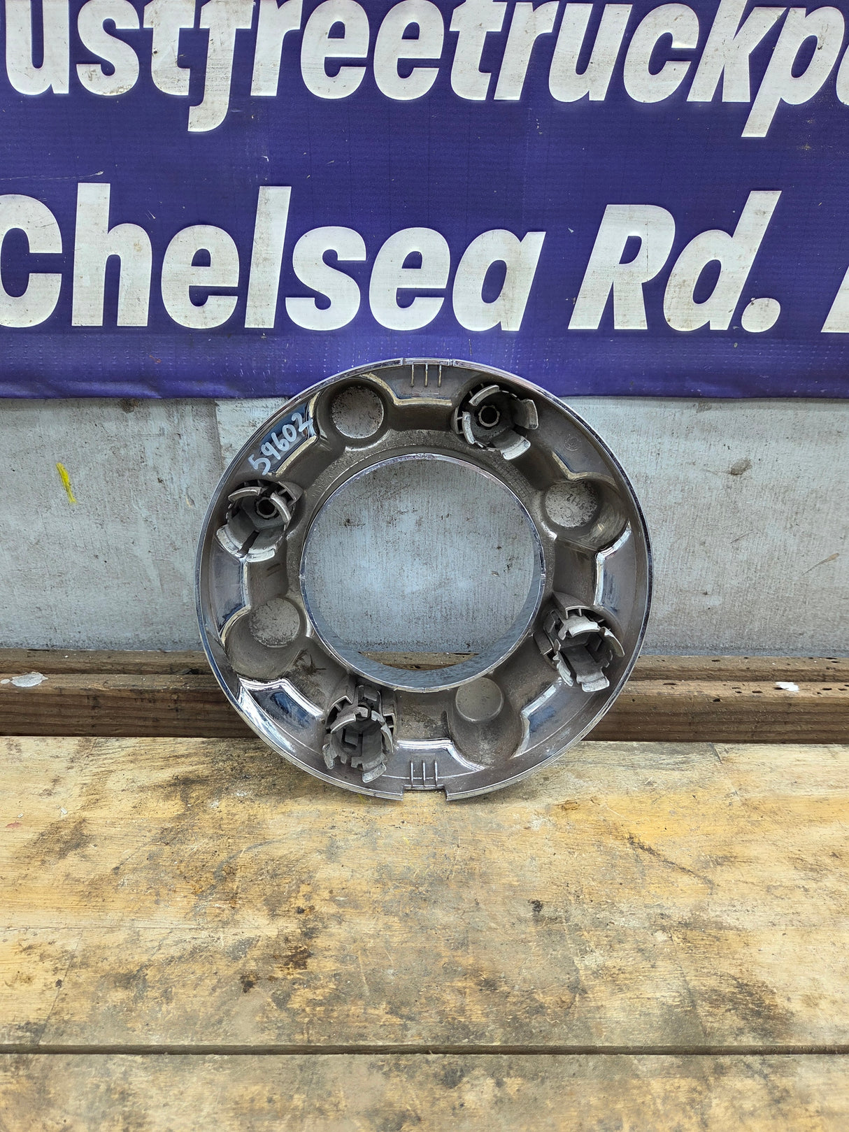 2017-2024 Ford Super Duty Front Hub Cap Center Cap 8 LUG HC3C-1A096-LD F250 F350