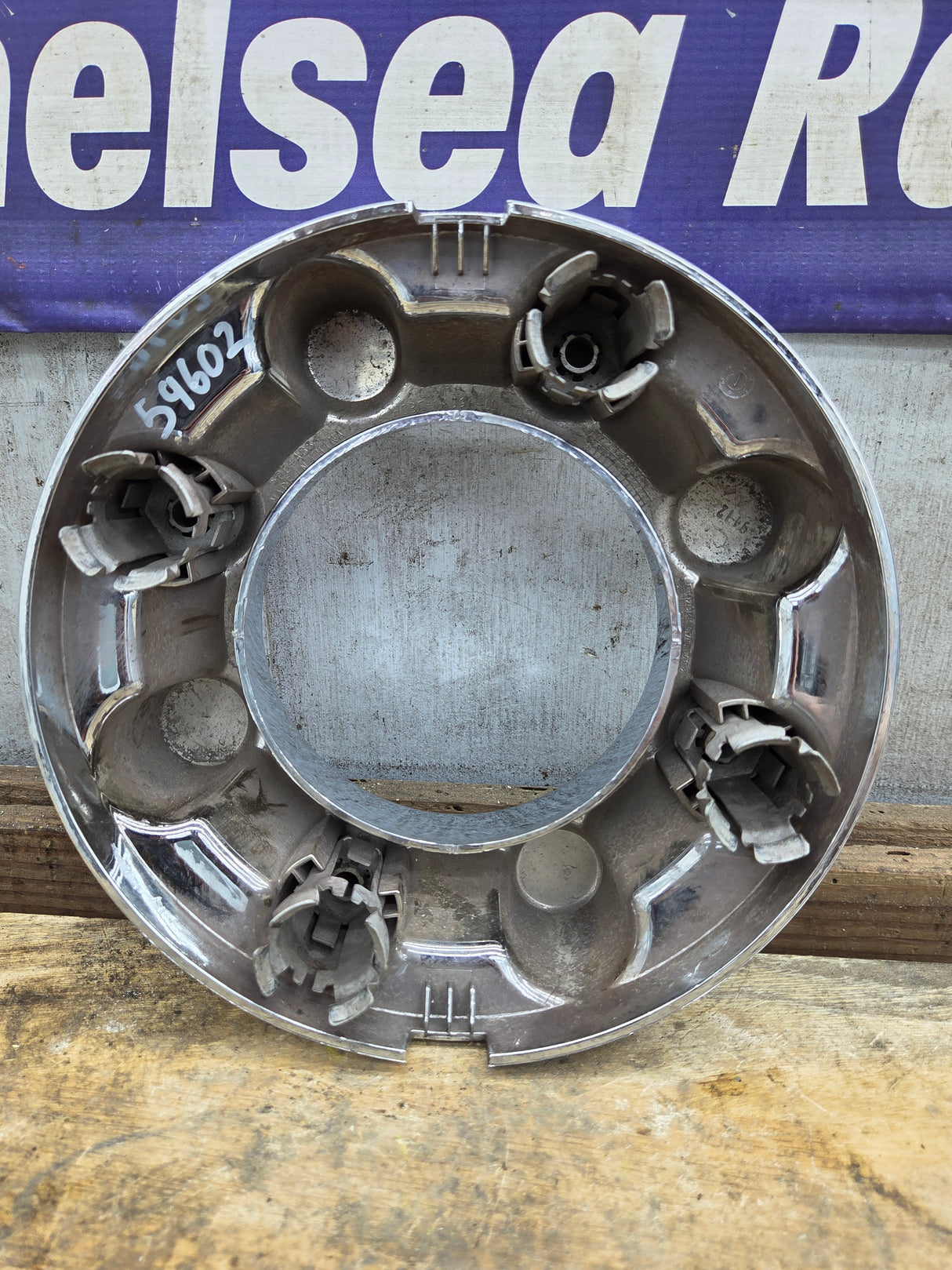 2017-2024 Ford Super Duty Front Hub Cap Center Cap 8 LUG HC3C-1A096-LD F250 F350