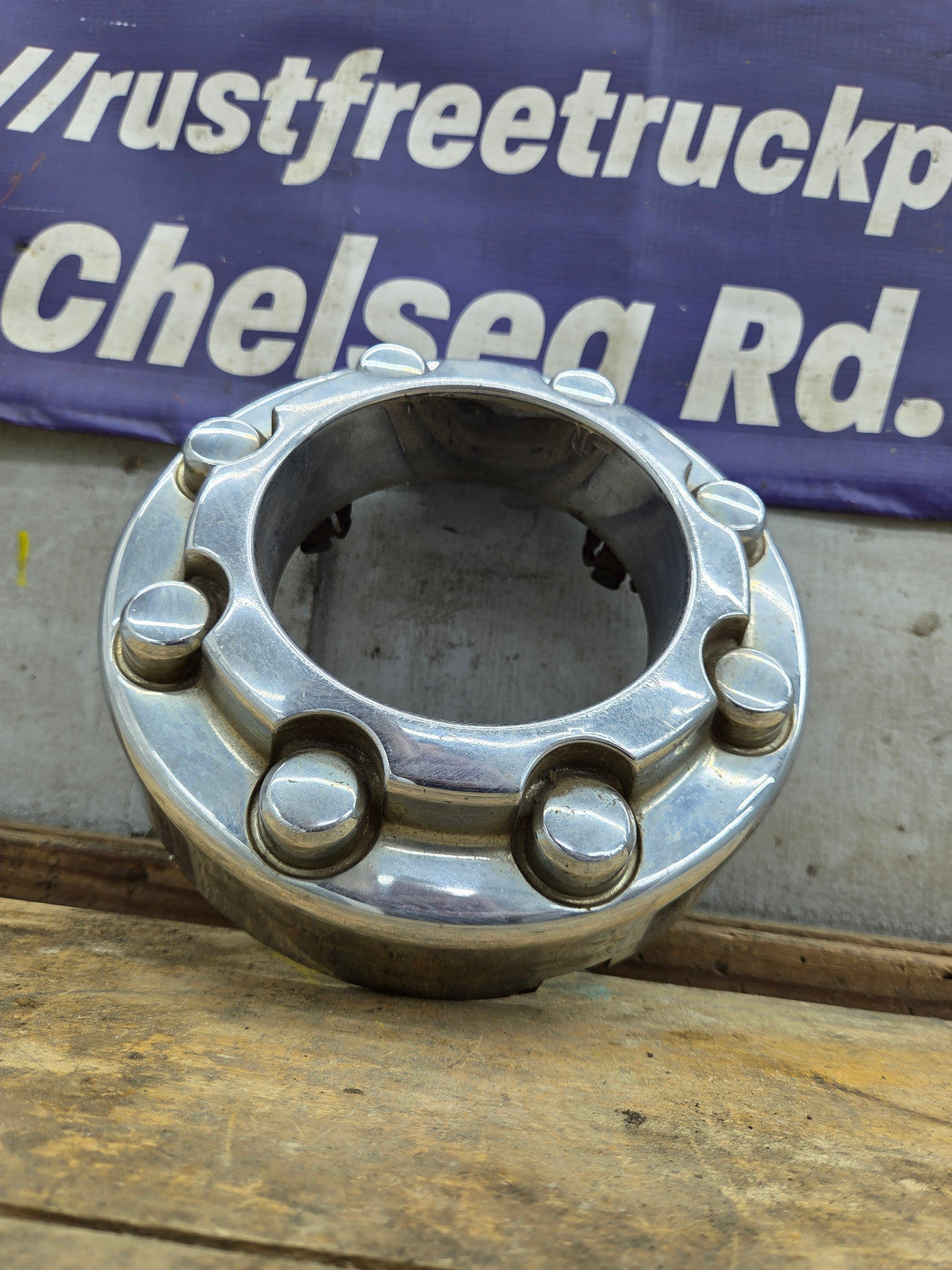 2008-2016 Ford Super Duty Front Hub Cap Center Cap 8 LUG F250 F350