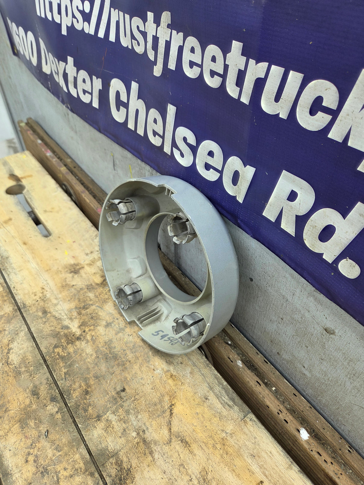 2005-2016 Ford Super Duty Hub Cap Center 5C34-1A096-JC F250 F350