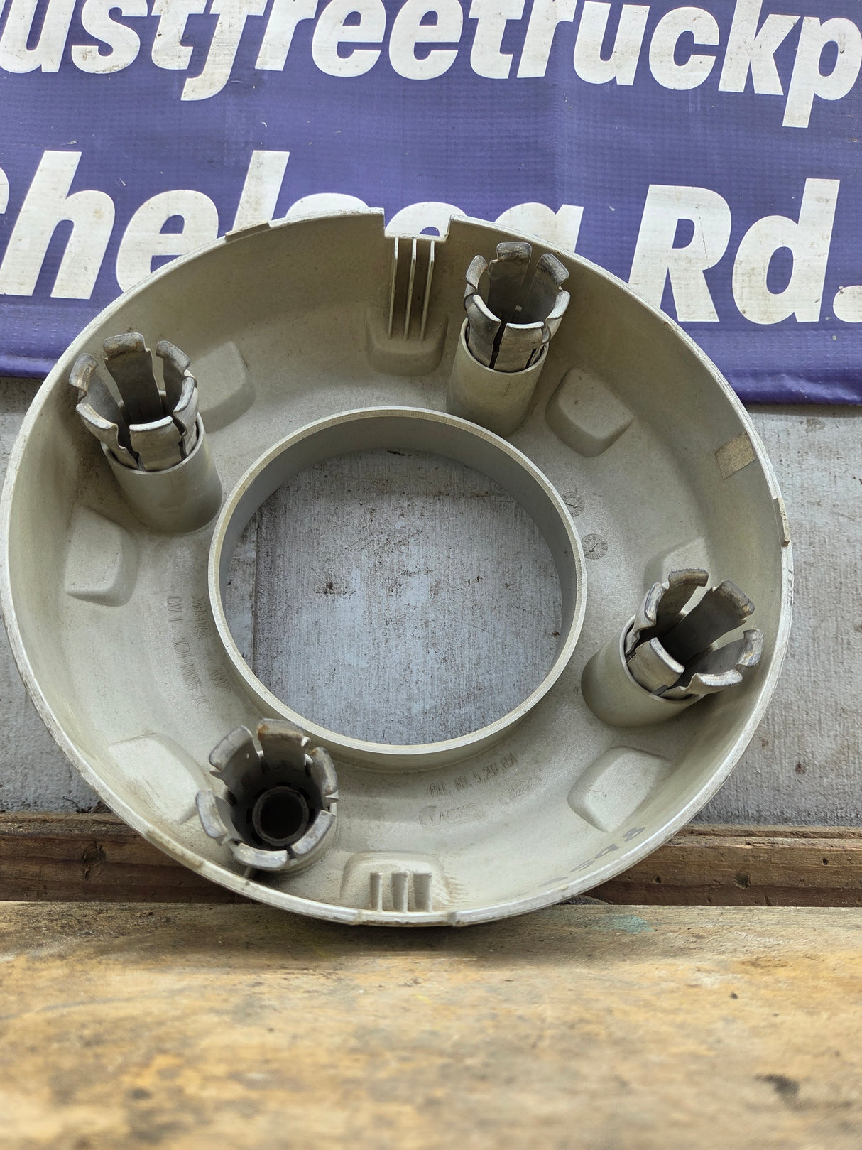 2005-2016 Ford Super Duty Hub Cap Center 5C34-1A096-JC F250 F350