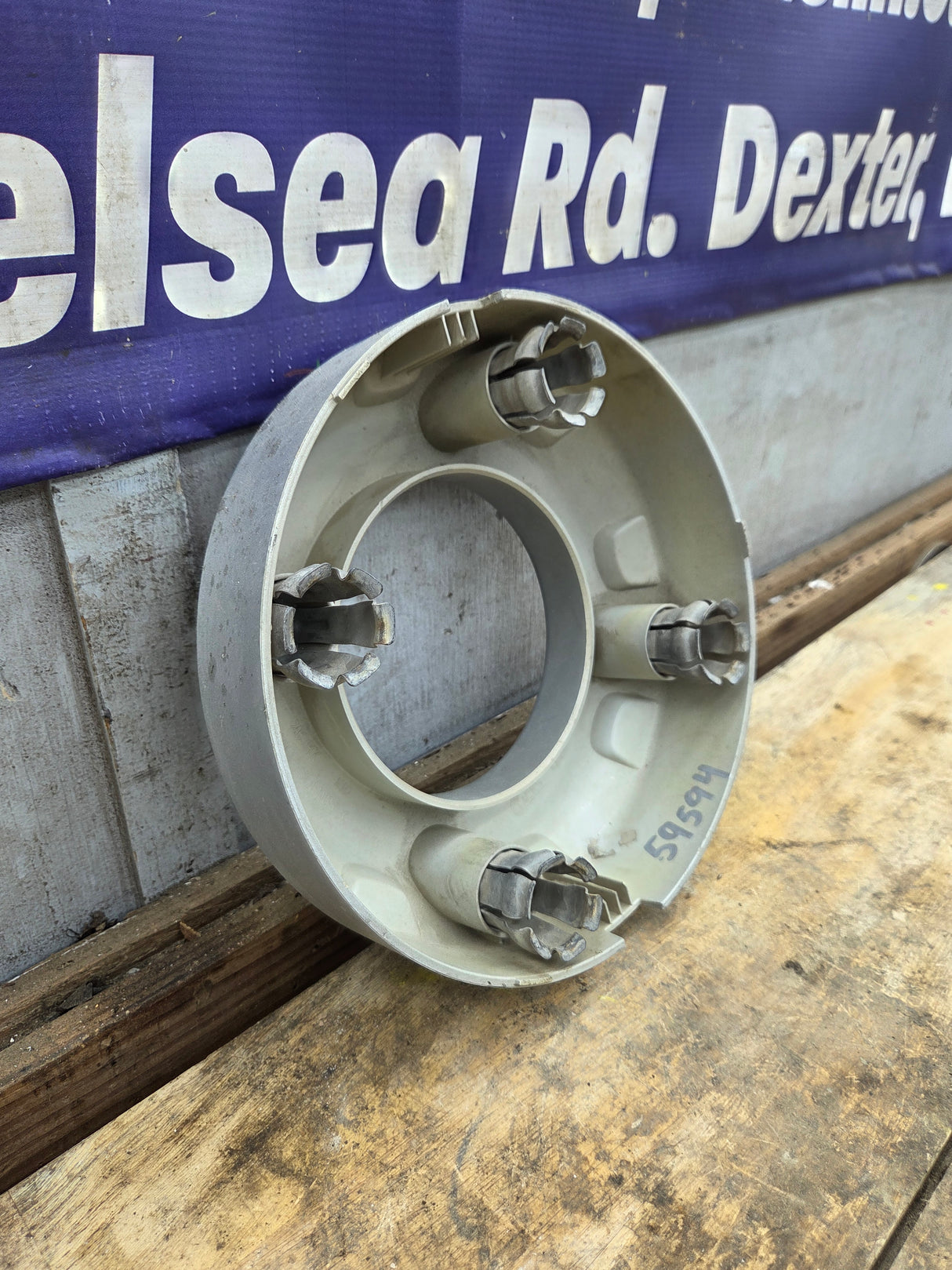 2005-2016 Ford Super Duty Hub Cap Center Cap 5C34-1A096-JC F250 F350