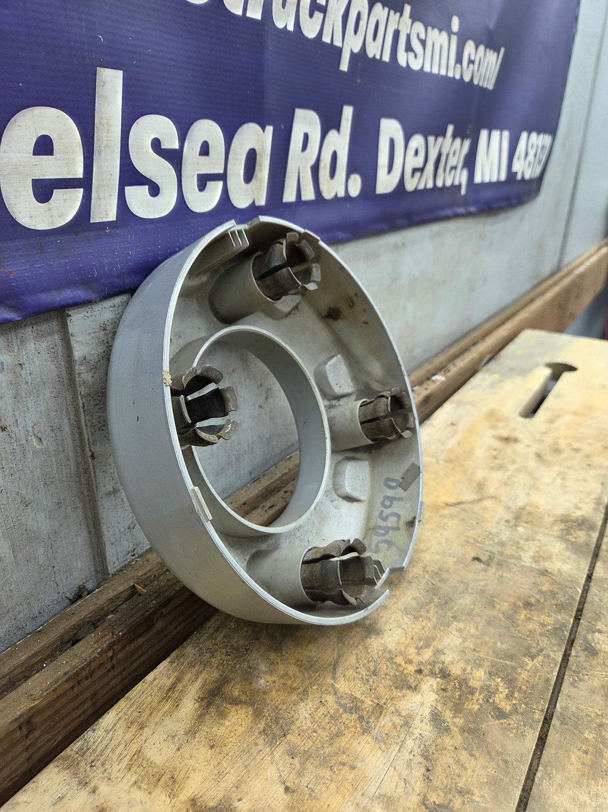 2005-2016 Ford Super Duty Hub Cap Center Cap 5C34-1A096-JC F250 F350