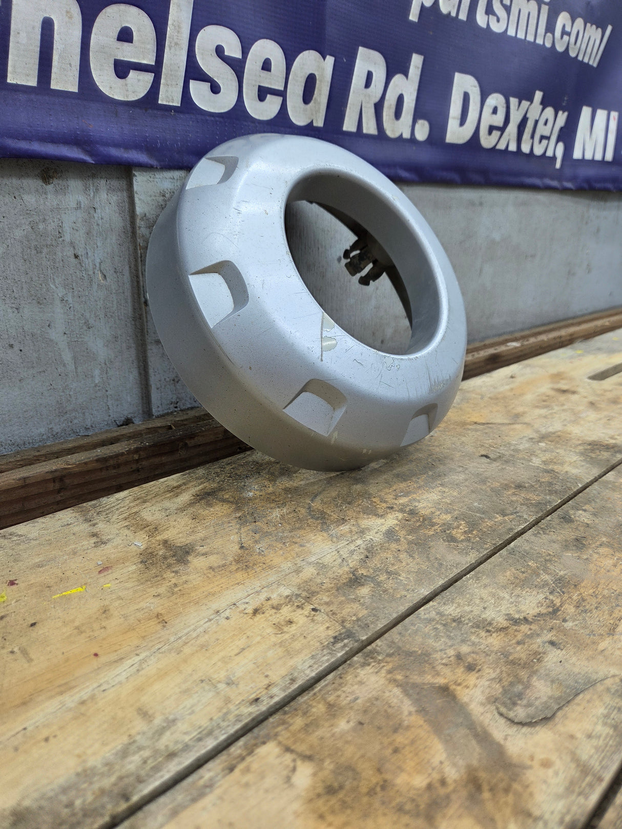 2005-2016 Ford Super Duty Hub Cap Center Cap 5C34-1A096-JC F250 F350