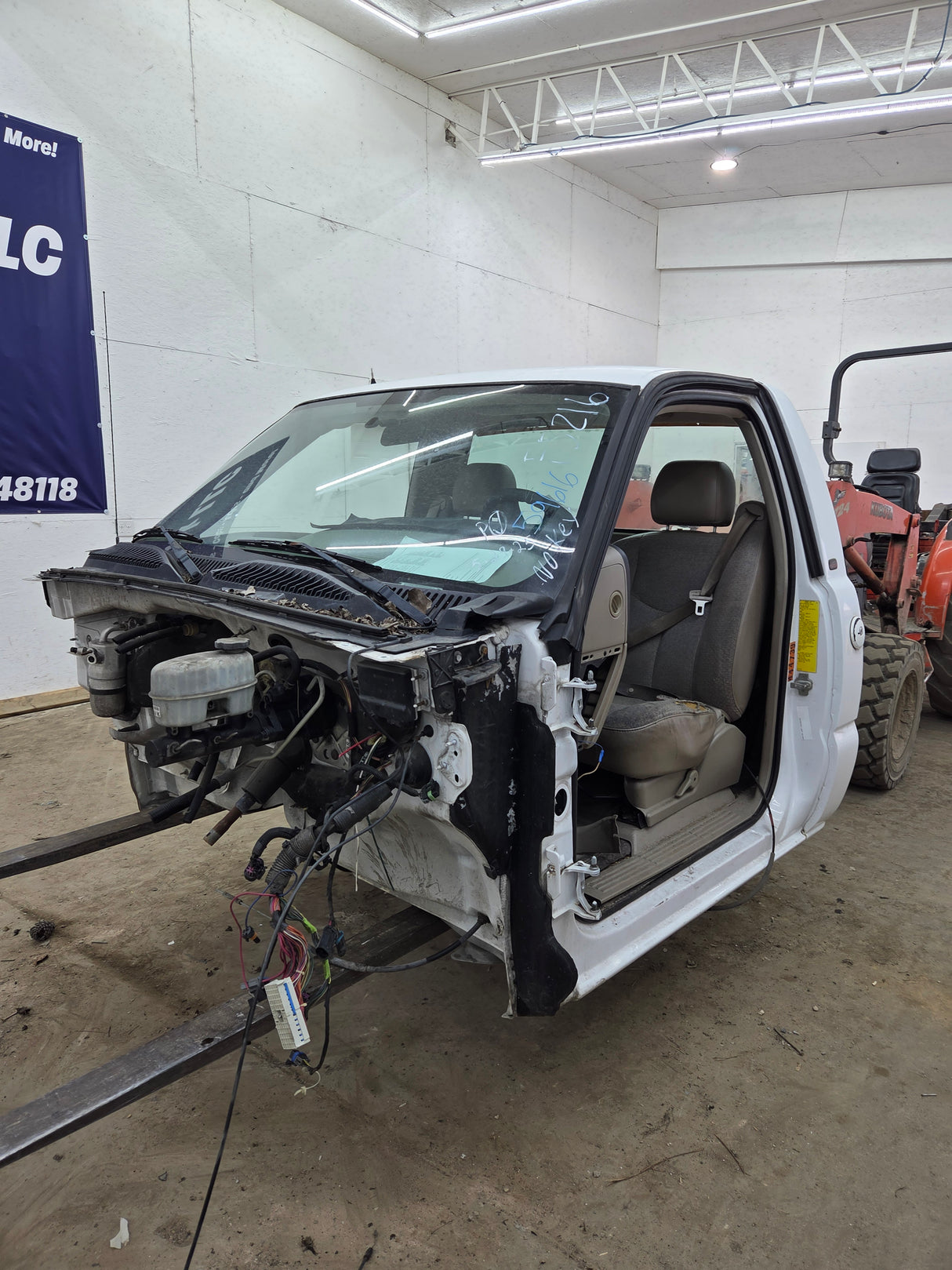 1999-2007 Chevrolet Silverado / GMC Sierra 1500 2500 HD 3500HD Regular Cab Body