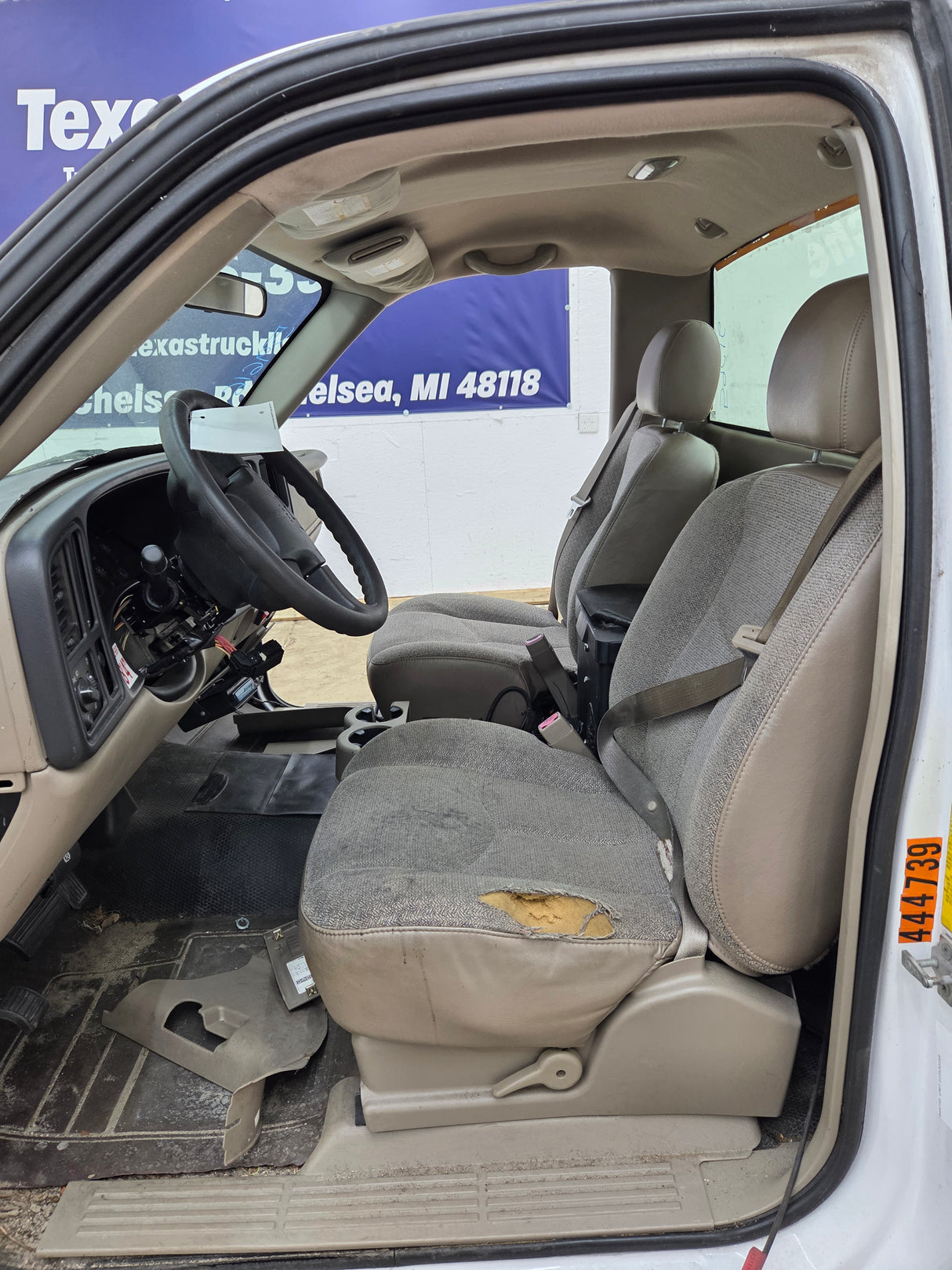 1999-2007 Chevrolet Silverado / GMC Sierra 1500 2500 HD 3500HD Regular Cab Body