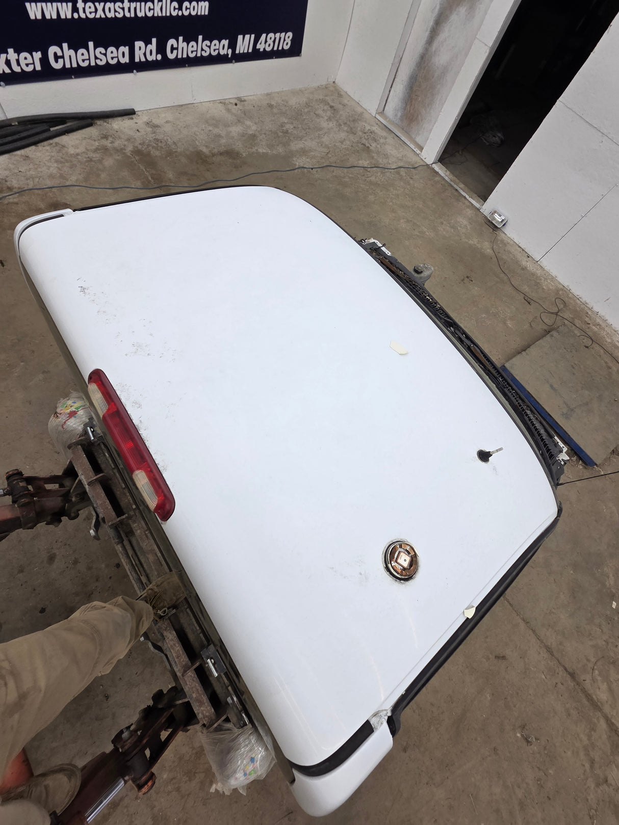 1999-2007 Chevrolet Silverado / GMC Sierra 1500 2500 HD 3500HD Regular Cab Body