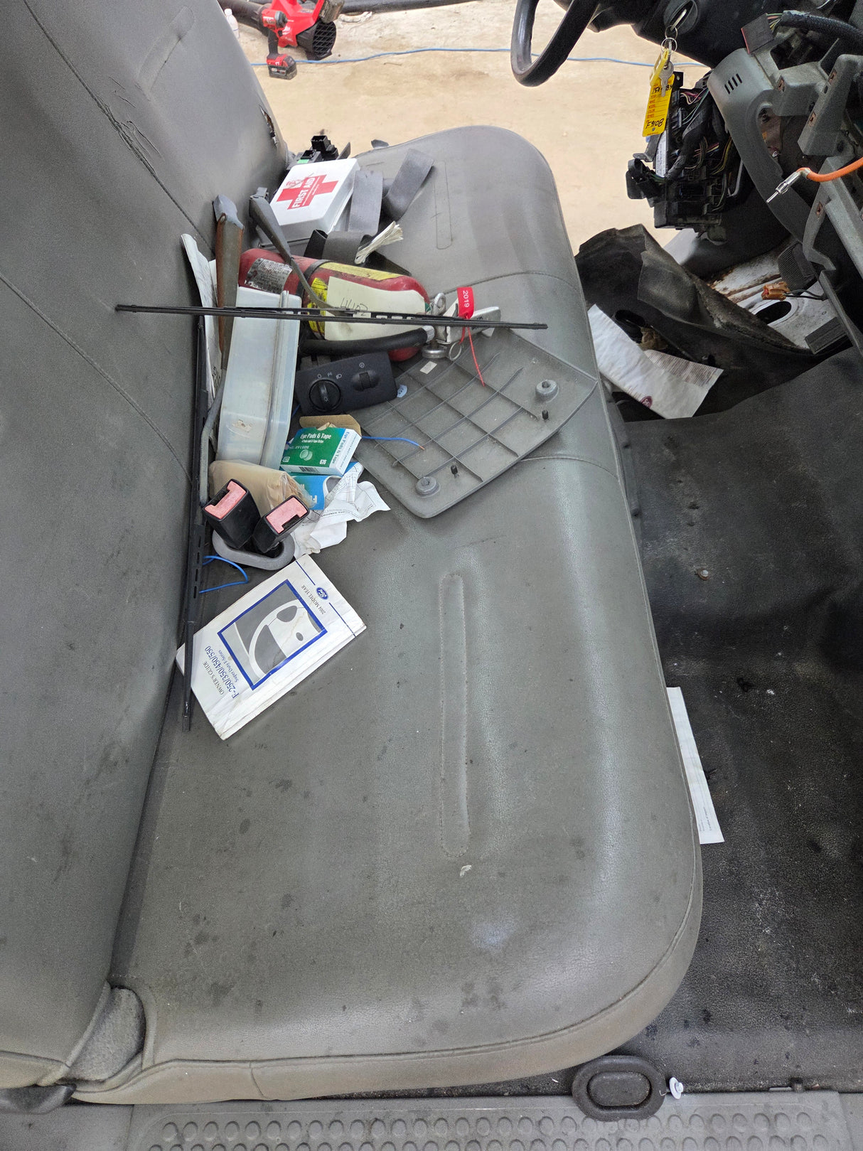 1999-2007 Ford Super Duty F250 F350 F450 F550 2 Door Regular Cab