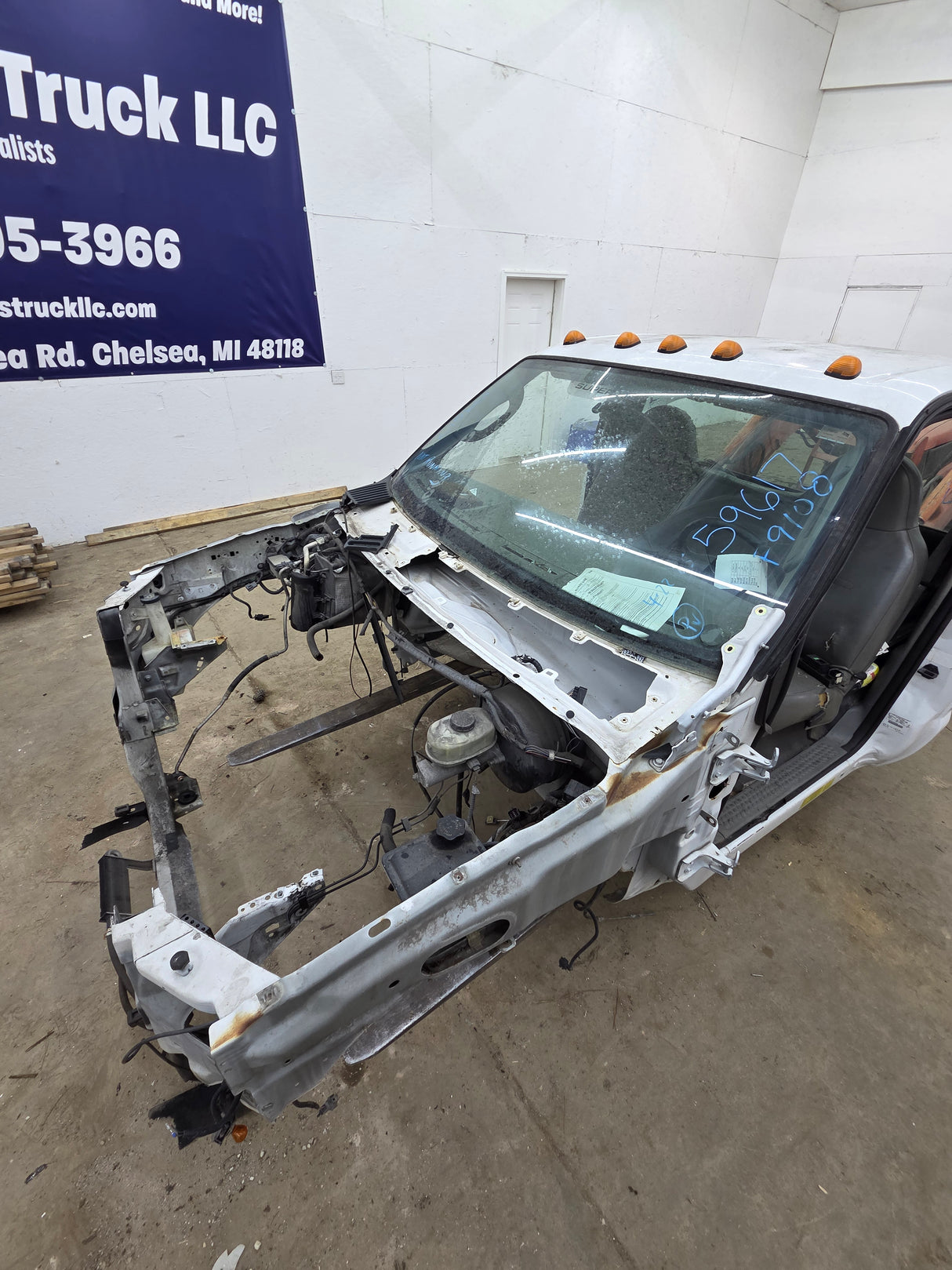 1999-2007 Ford Super Duty F250 F350 F450 F550 2 Door Regular Cab