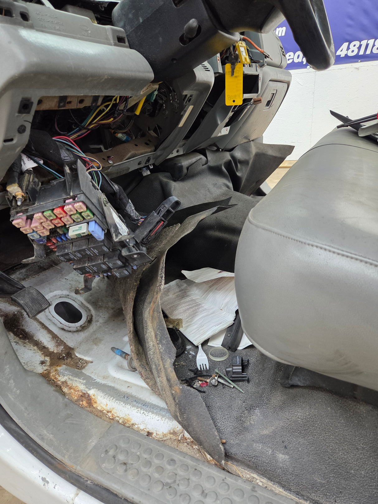 1999-2007 Ford Super Duty F250 F350 F450 F550 2 Door Regular Cab