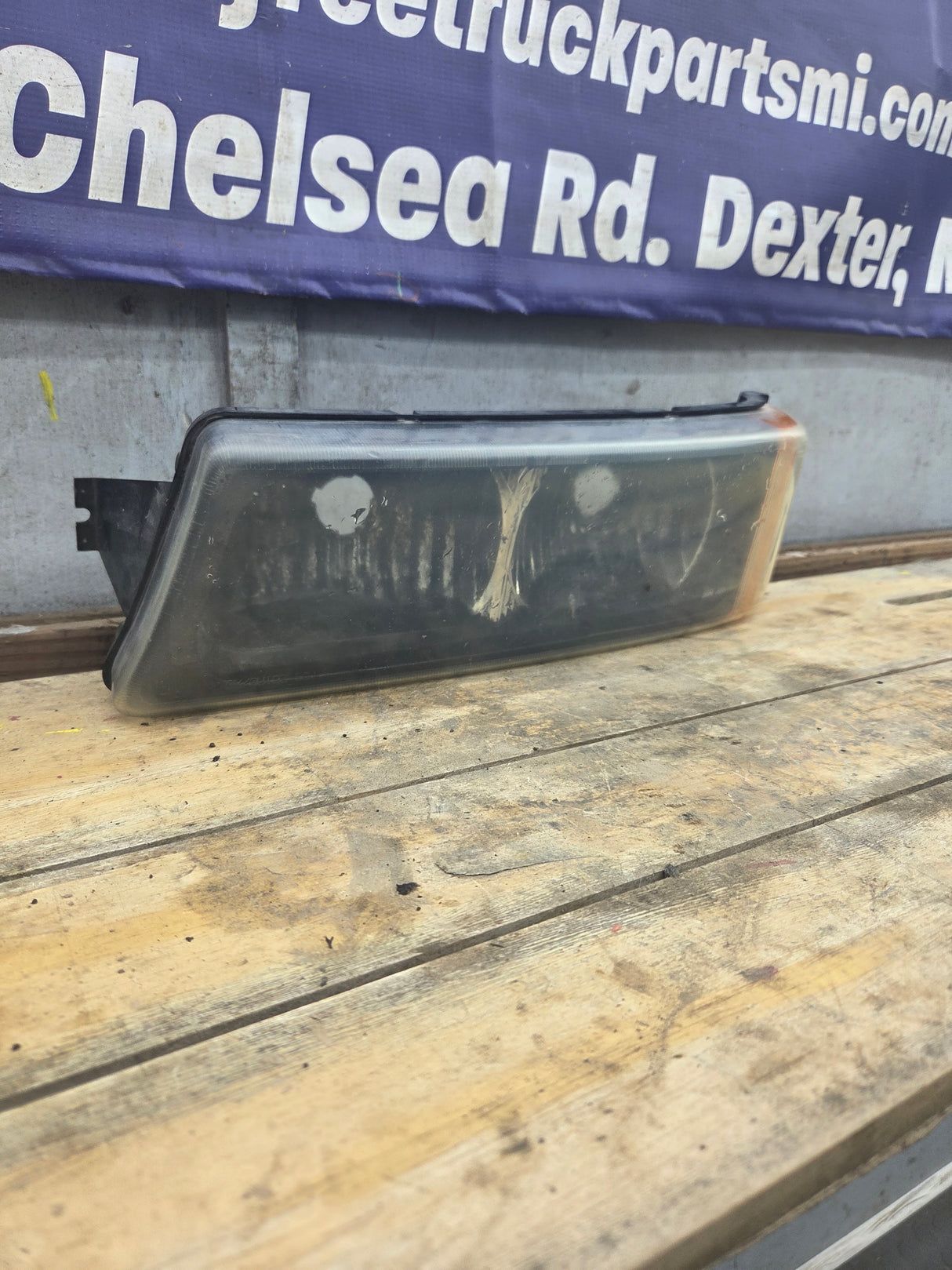 2003-2007 Chevrolet Silverado LH Driver Side Marker / Turn Signal - 15199556