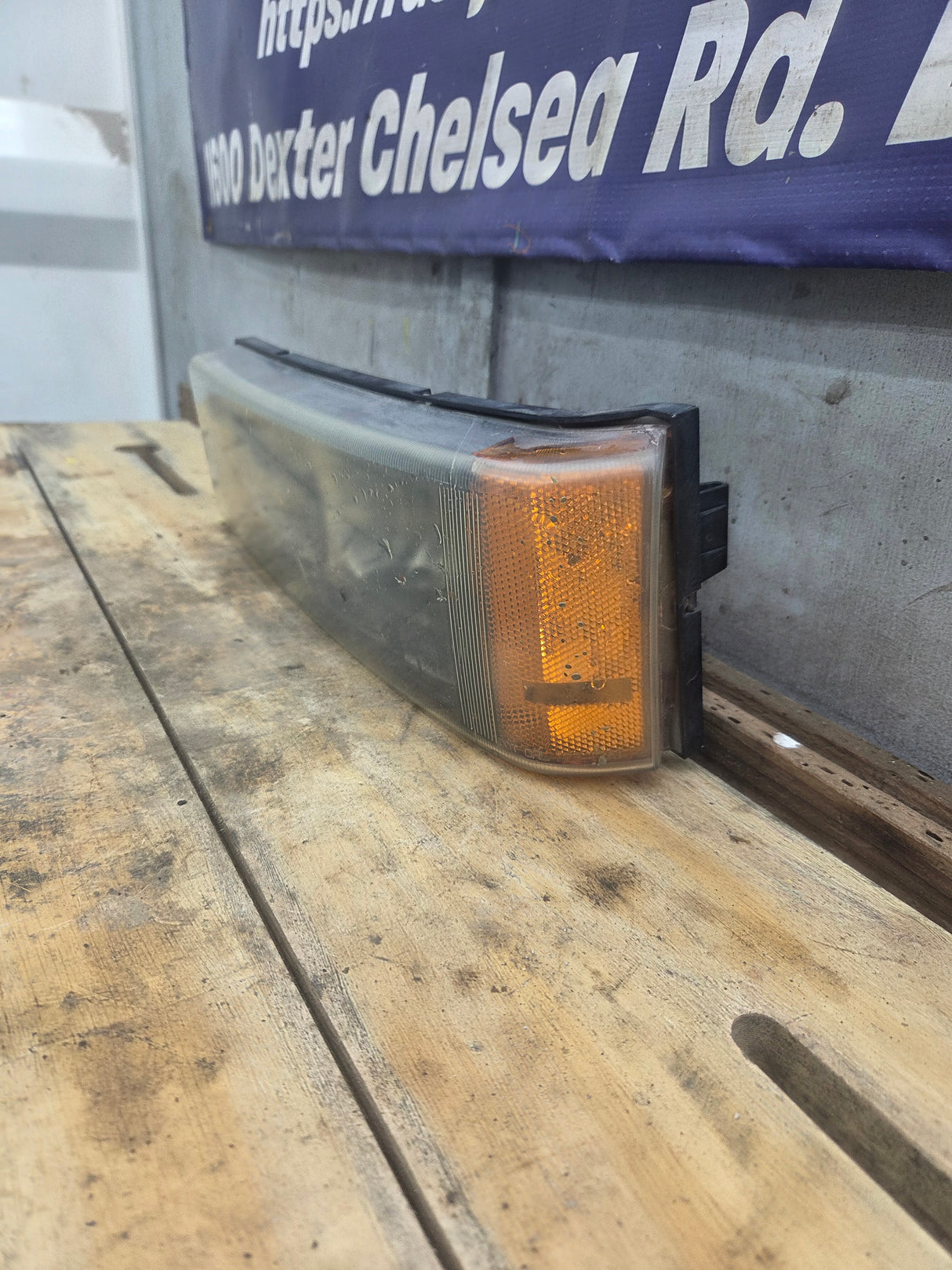 2003-2007 Chevrolet Silverado LH Driver Side Marker / Turn Signal - 15199556