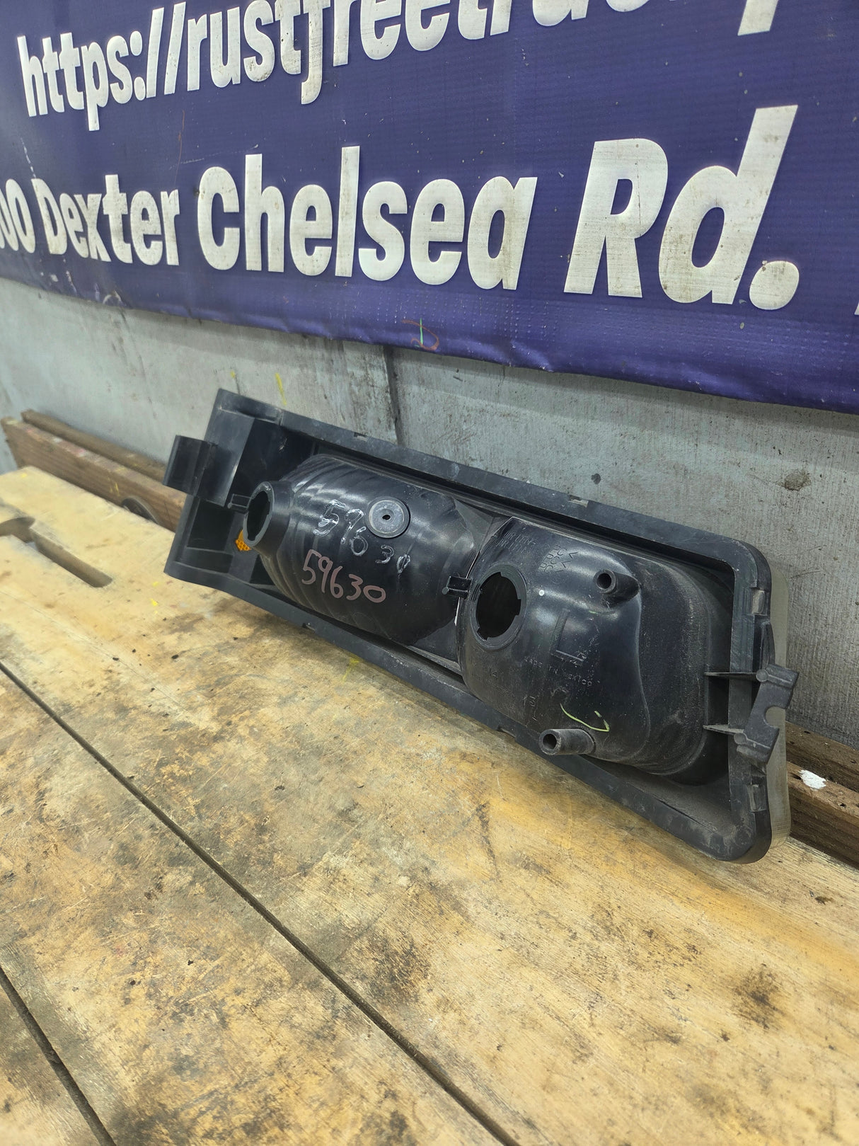 2003-2007 Chevrolet Silverado LH Driver Side Marker / Turn Signal - 15199556