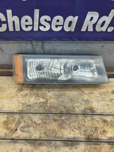 2003-2007 Chevrolet Silverado RH Passenger Side Marker / Turn Signal - 15199557