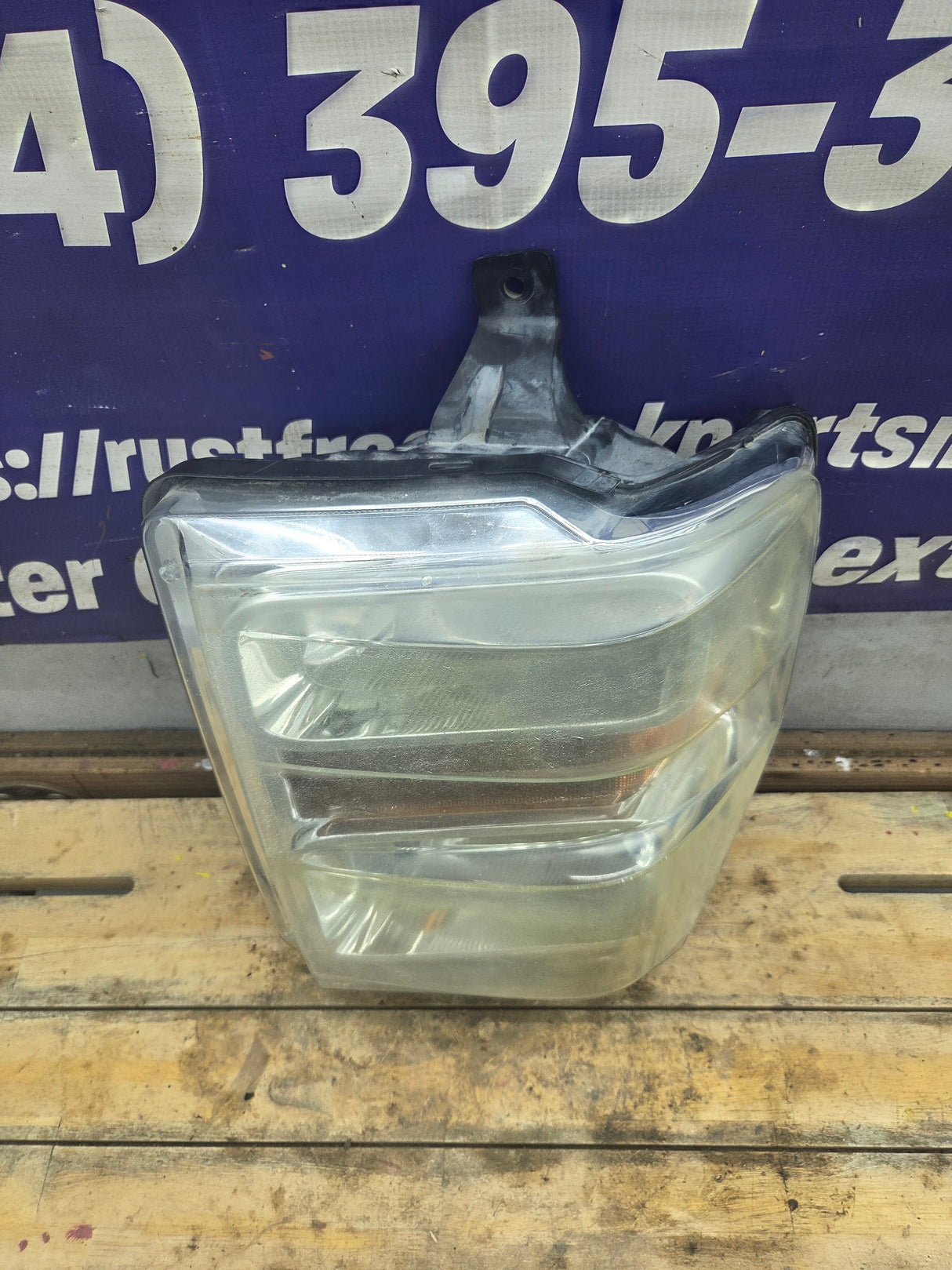 2008-2010 Ford Super Duty F250 F350 F450 F550 LH Driver Side Composite Head Light 44ZH-1849B 8C24-13006-A