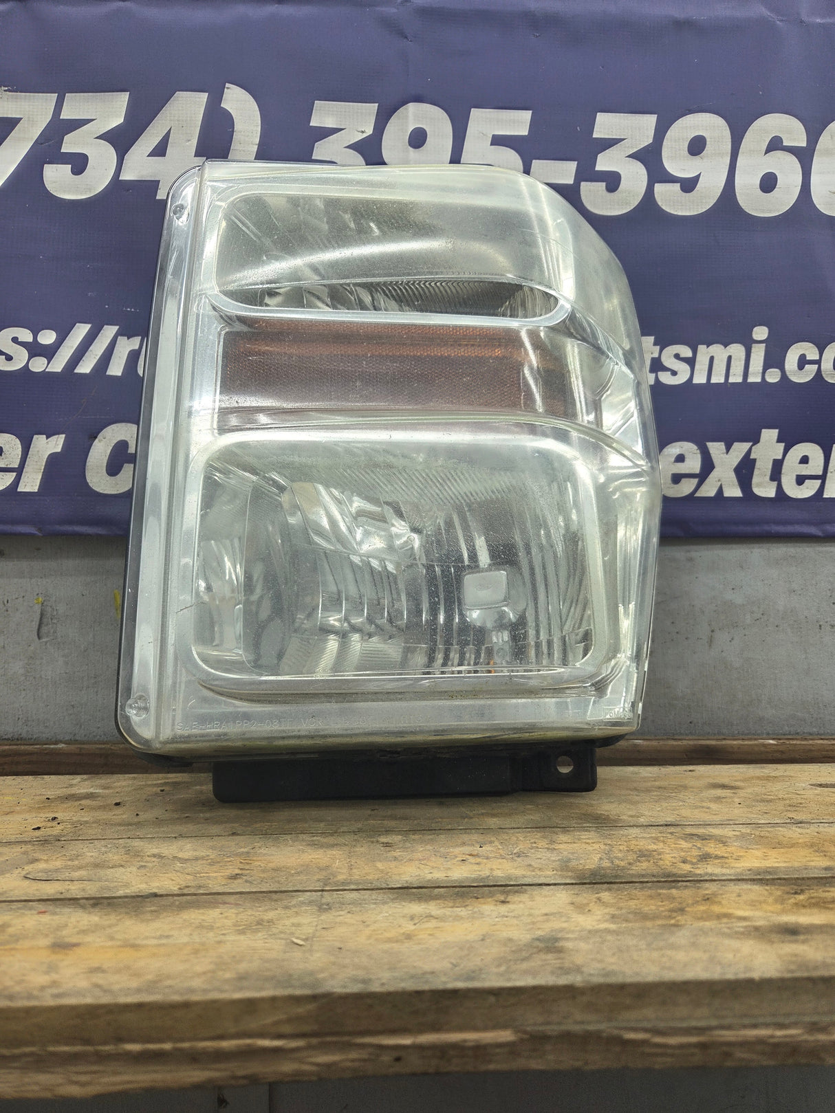 2008-2010 Ford Super Duty F250 F350 F450 F550 LH Driver Side Composite Head Light 44ZH-1849B 8C24-13006-A