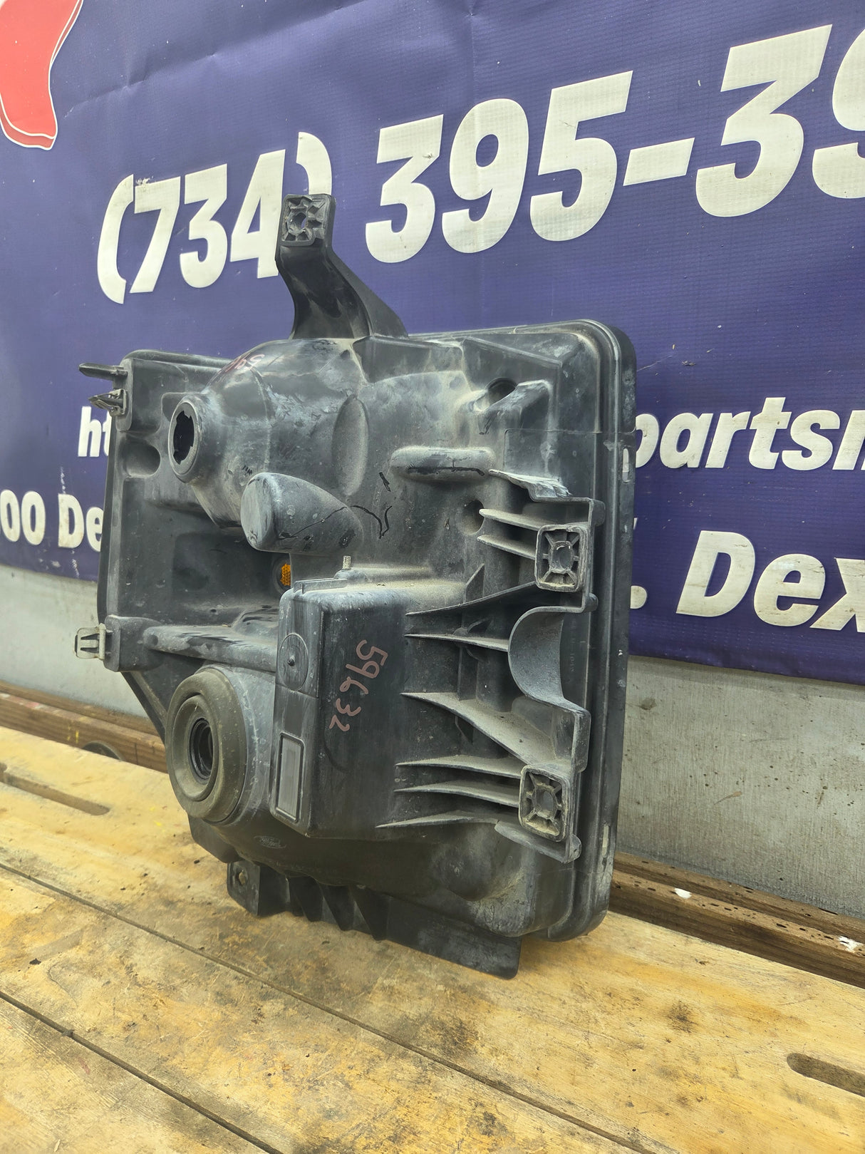 2008-2010 Ford Super Duty F250 F350 F450 F550 LH Driver Side Composite Head Light 44ZH-1849B 8C24-13006-A
