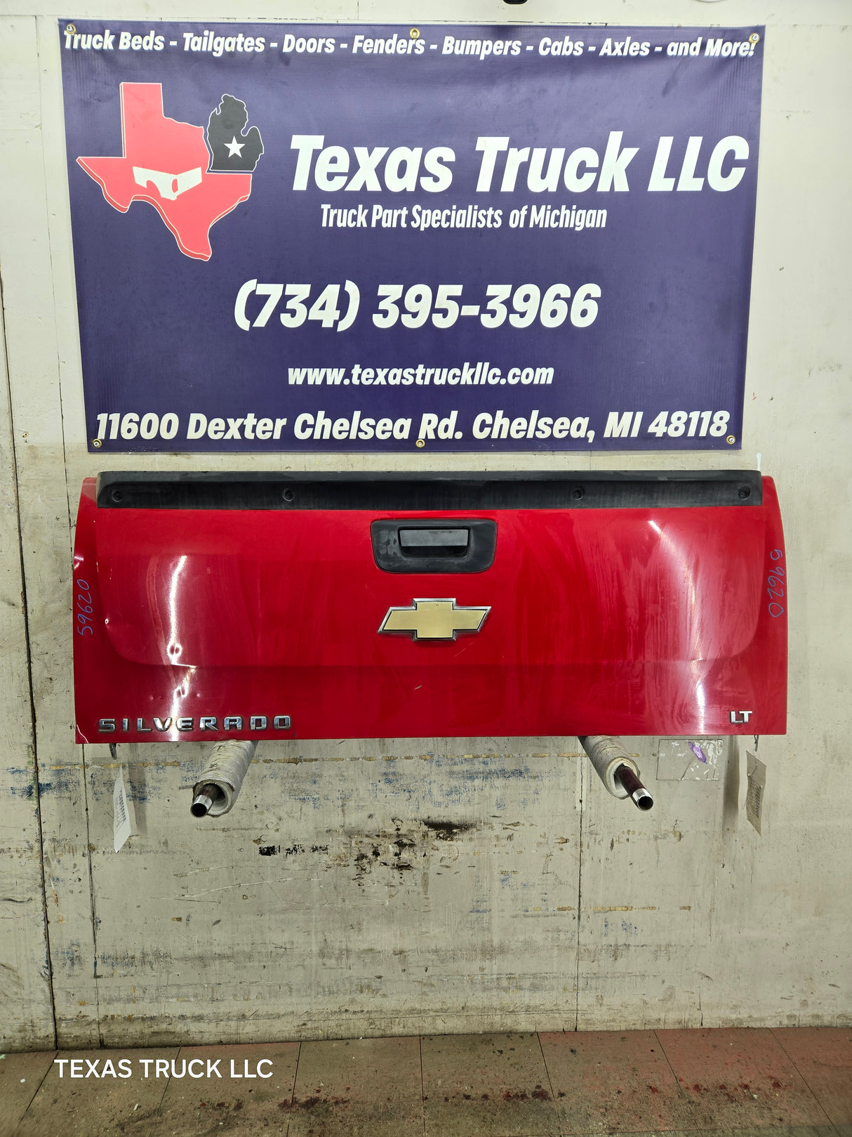2007-2013 Chevrolet Silverado / GMC Sierra 1500 2500 3500 HD Tailgate