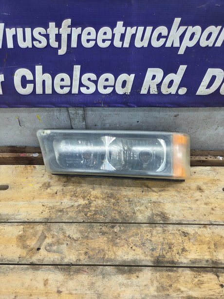 2003-2007 Chevrolet Silverado LH Driver Side Marker / Turn Signal - 15199556