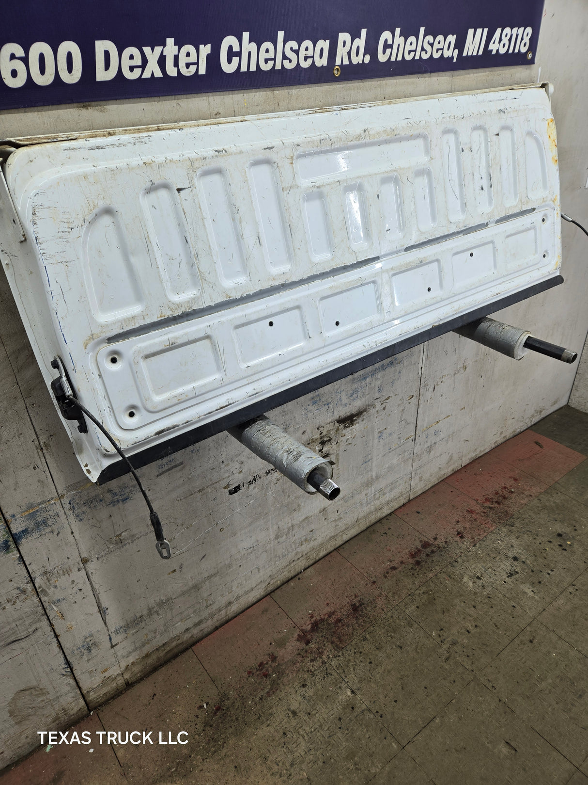 2014-2019 Chevrolet Silverado / GMC Sierra 1500 2500 3500 HD Tailgate