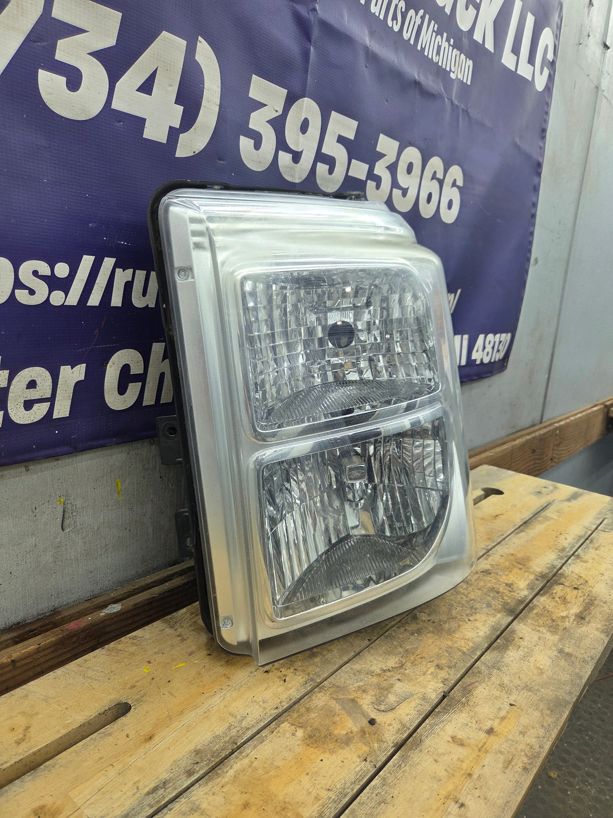 2011-2016 Ford Super Duty F250 F350 F450 F550 LH Driver Side Headlight BC34-13006-A 6.7L Power Stroke 6.2L Gas