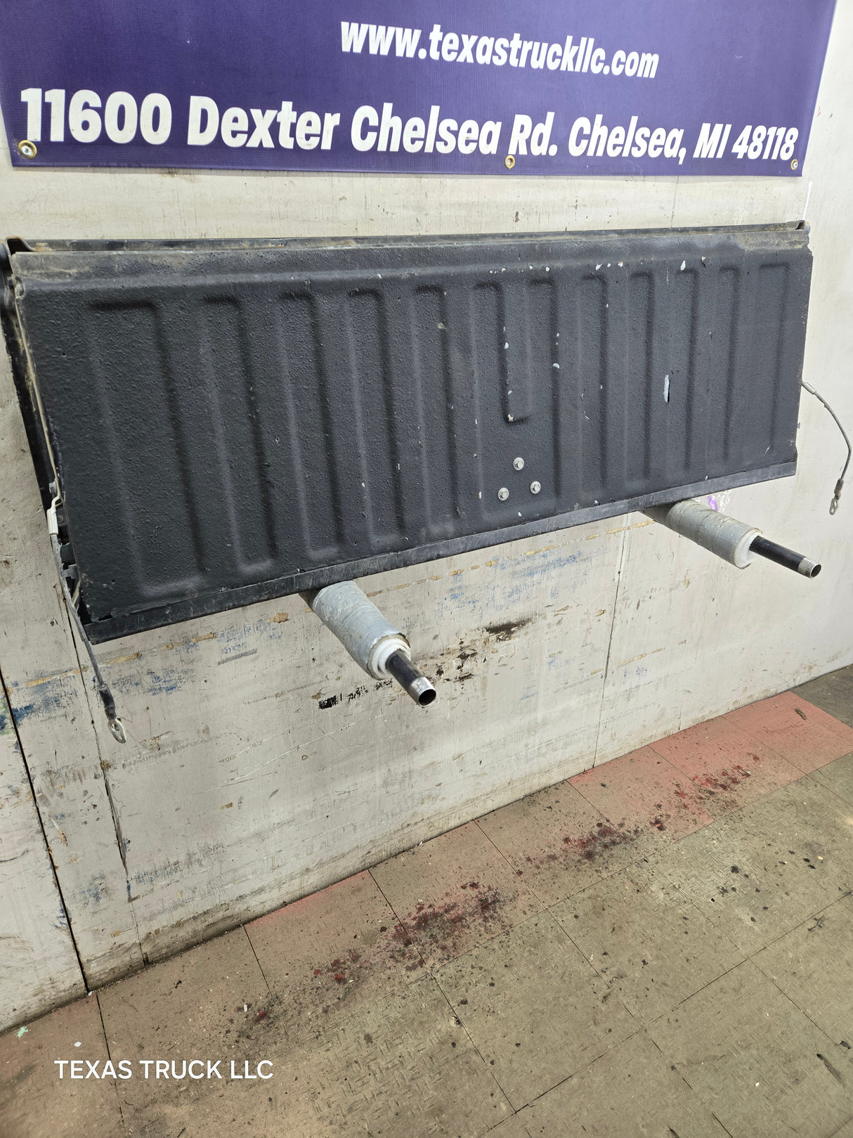 1999-2007 Chevrolet Silverado / GMC Sierra 1500 2500 3500 Tailgate