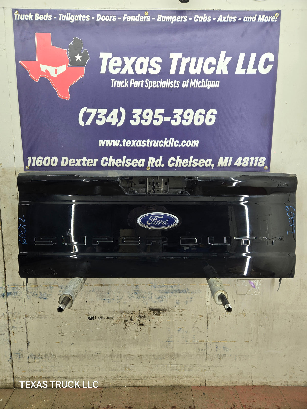 2023-2026 Ford F250 F350 F450 F550 Super Duty Tailgate W/Step