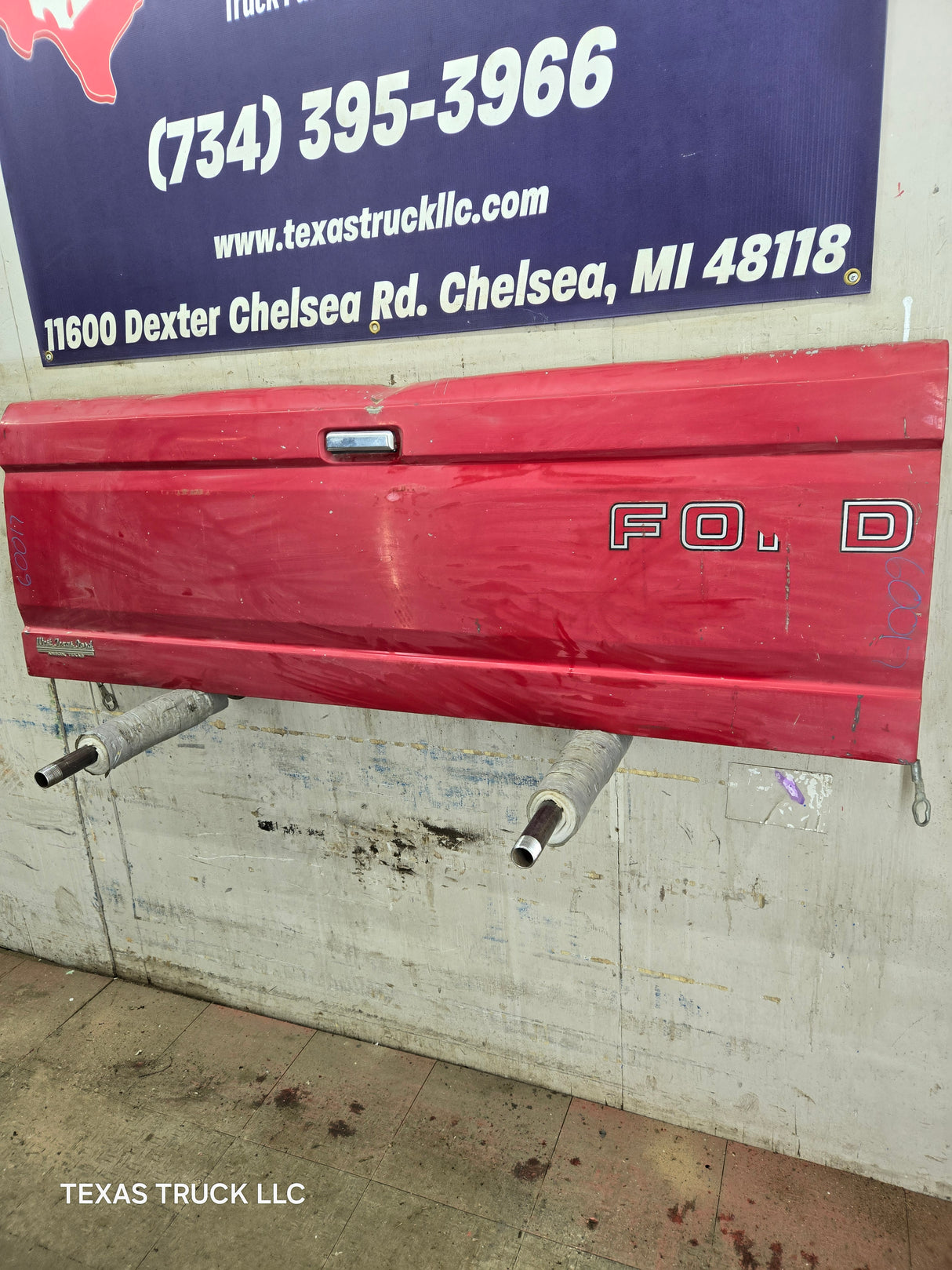 1980-1997 Bullnose / Bricknose / OBS Ford F100 F150 F250 F350 Tailgate