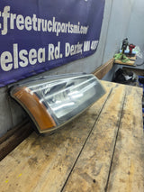 2003-2007 Chevrolet Silverado RH Passenger Side Headlight Assembly - 10396912