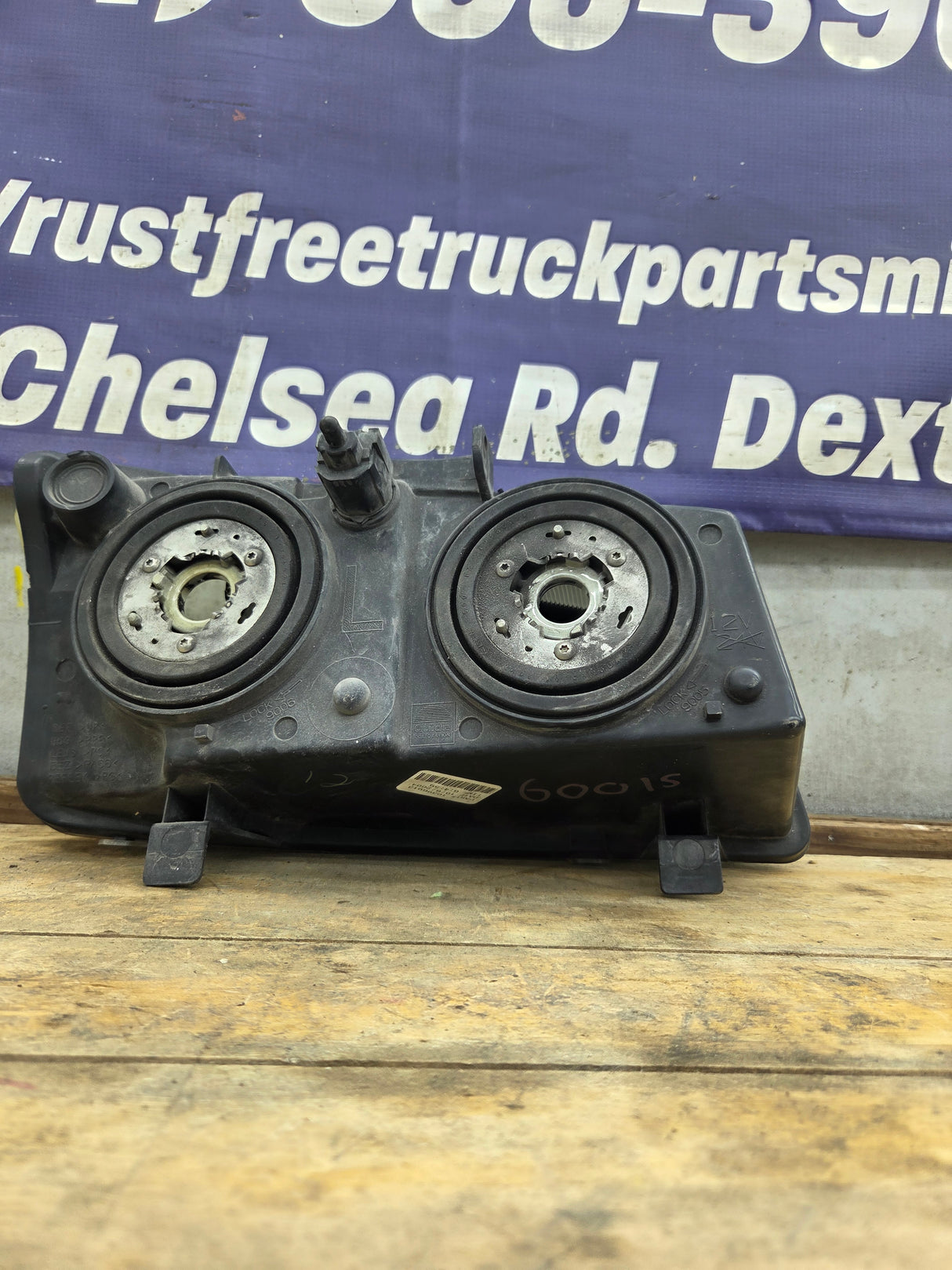 2003-2007 Chevrolet Silverado LH Driver Side Headlight Assembly - 10396913