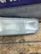 1999-2002 Chevrolet Silverado RH Passenger Side Headlight Assembly -16526134