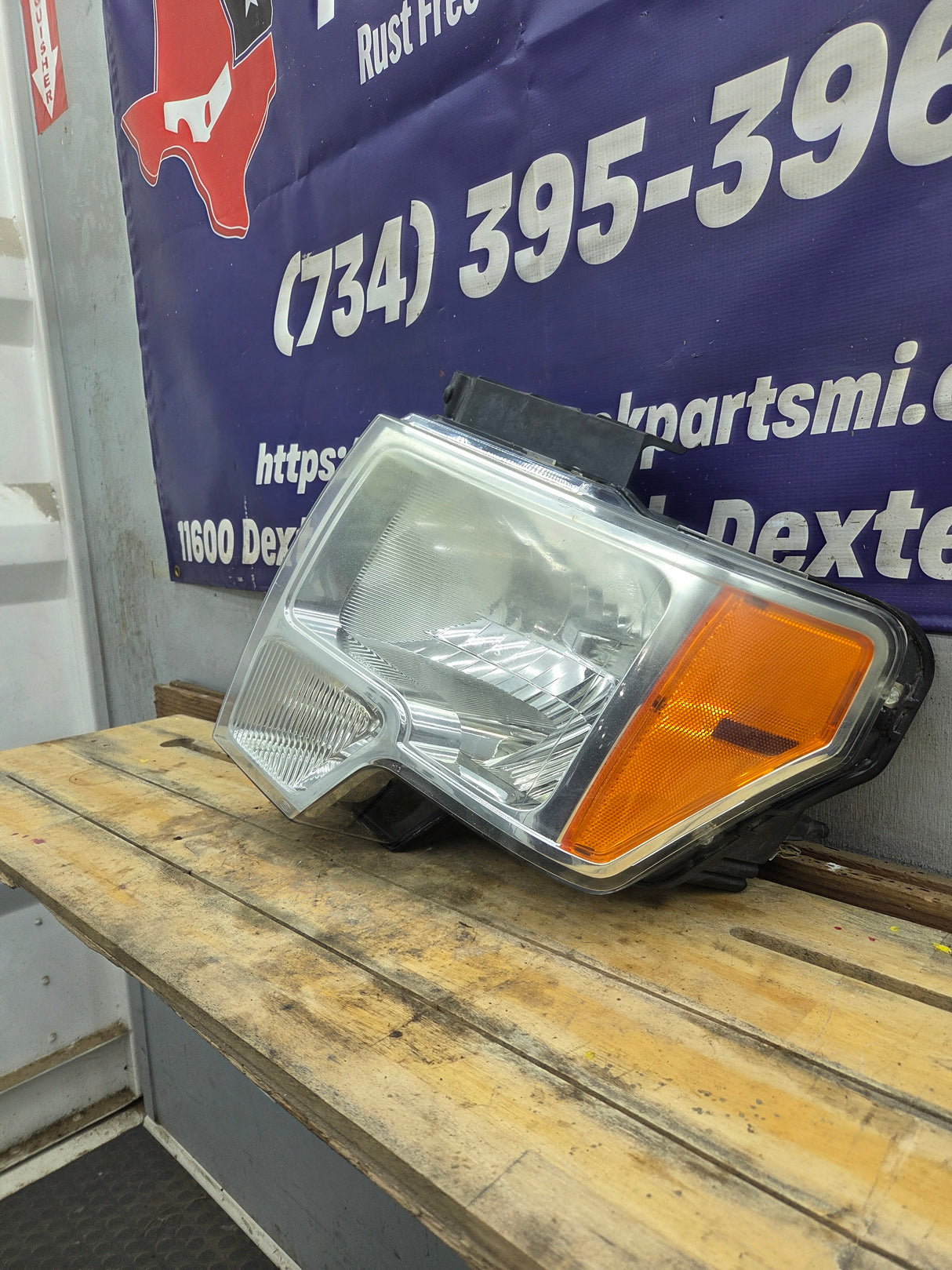 2009-2014 Ford F150 RH Passenger Side Headlight Halogen - DL3Z13008B, DL3Z13008EC