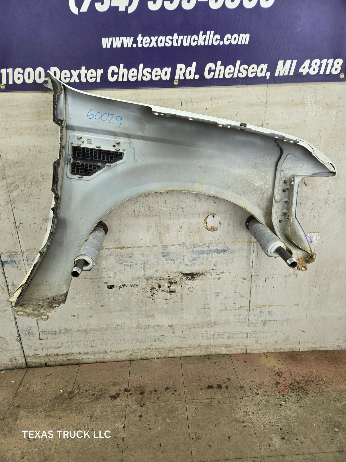 2008-2010 Ford Super Duty F250 F350 LH Driver Side Fender - Oxford White
