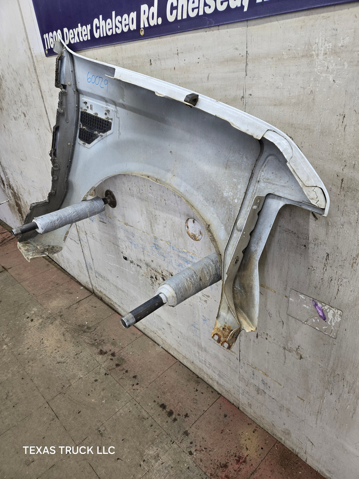2008-2010 Ford Super Duty F250 F350 LH Driver Side Fender - Oxford White