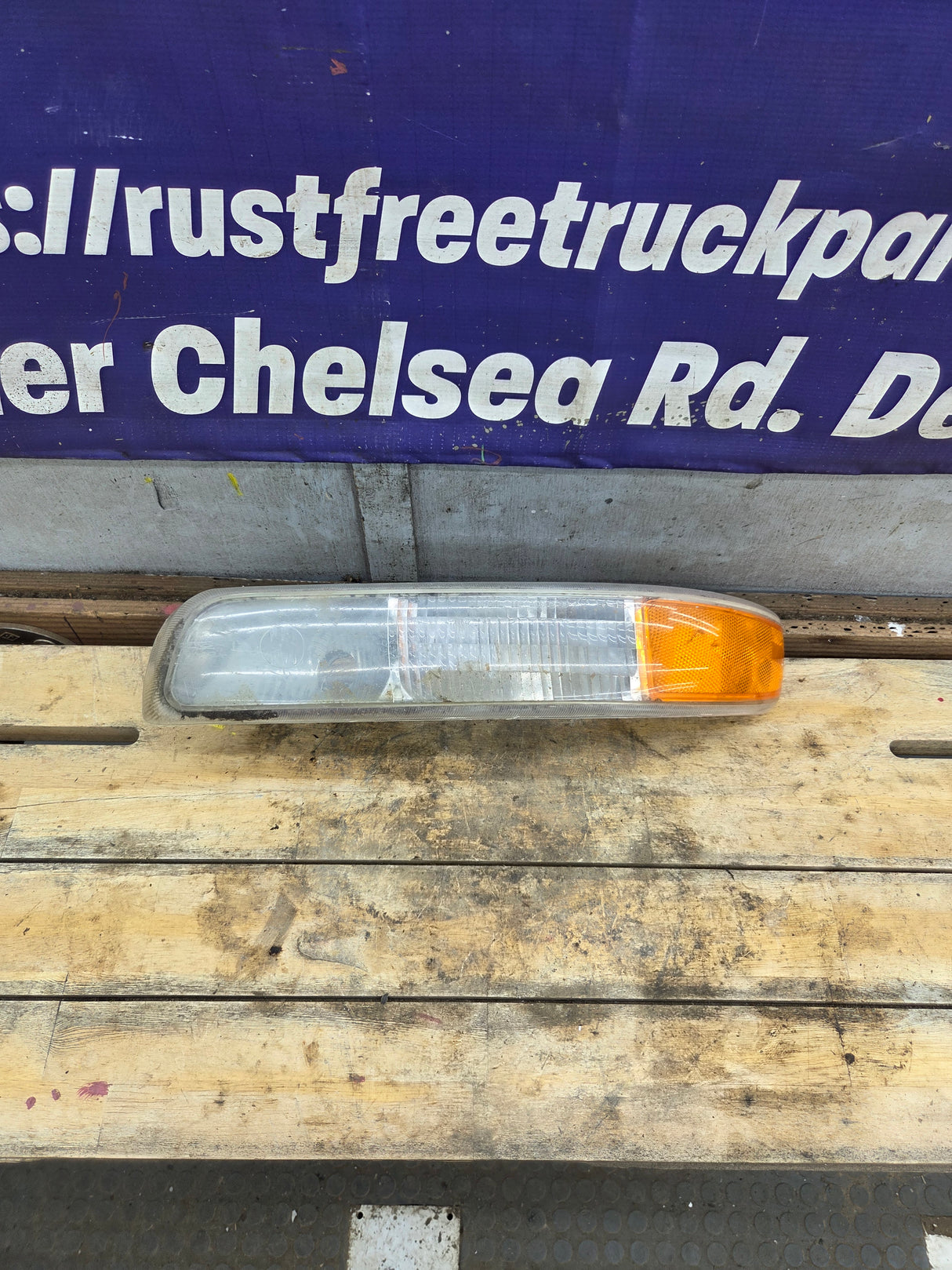 1999-2002 Chevrolet Silverado LH Driver Side Marker / Turn Signal - 15199558