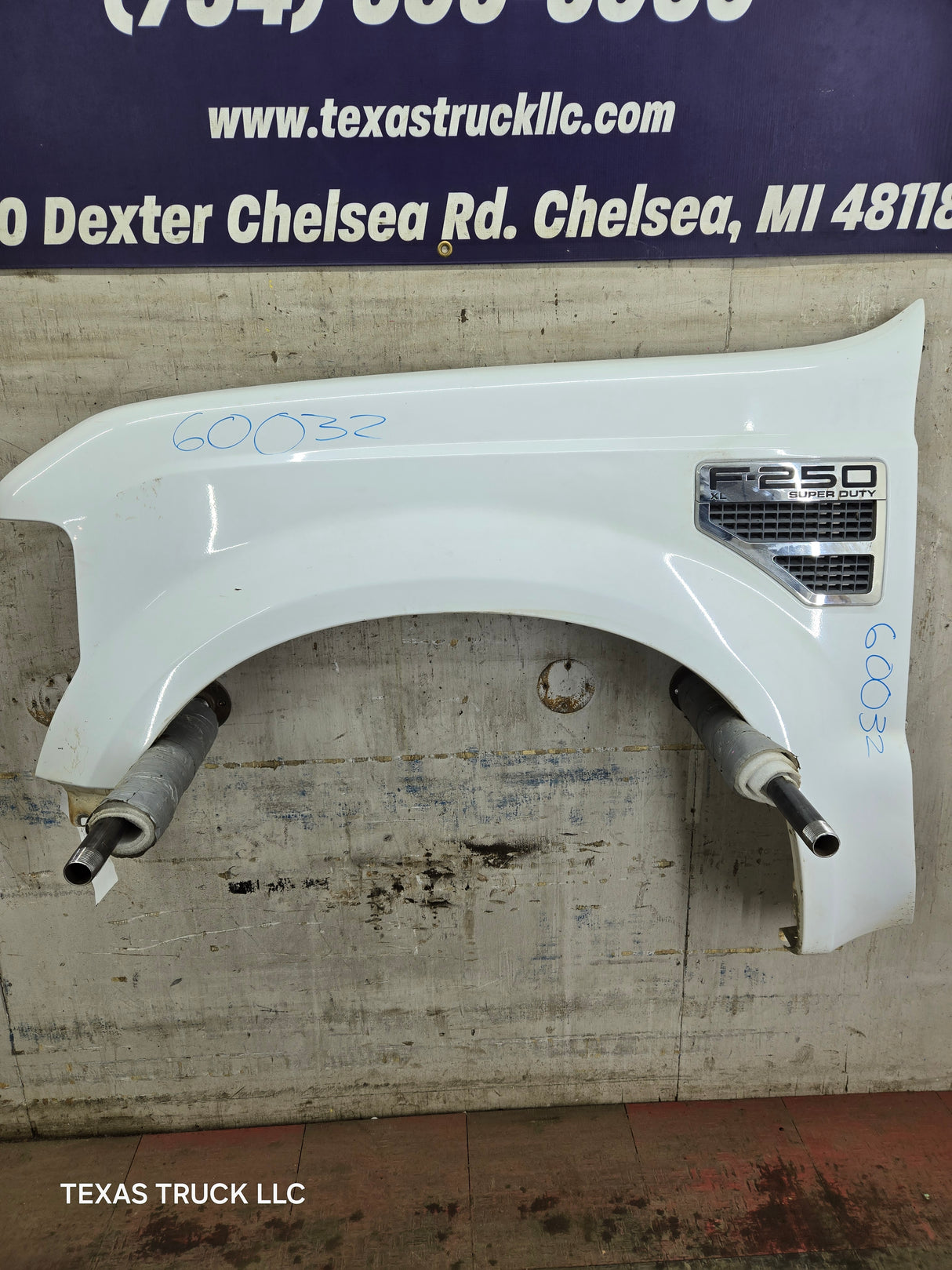 2008-2010 Ford Super Duty F250 F350 LH Driver Side Fender - Oxford White