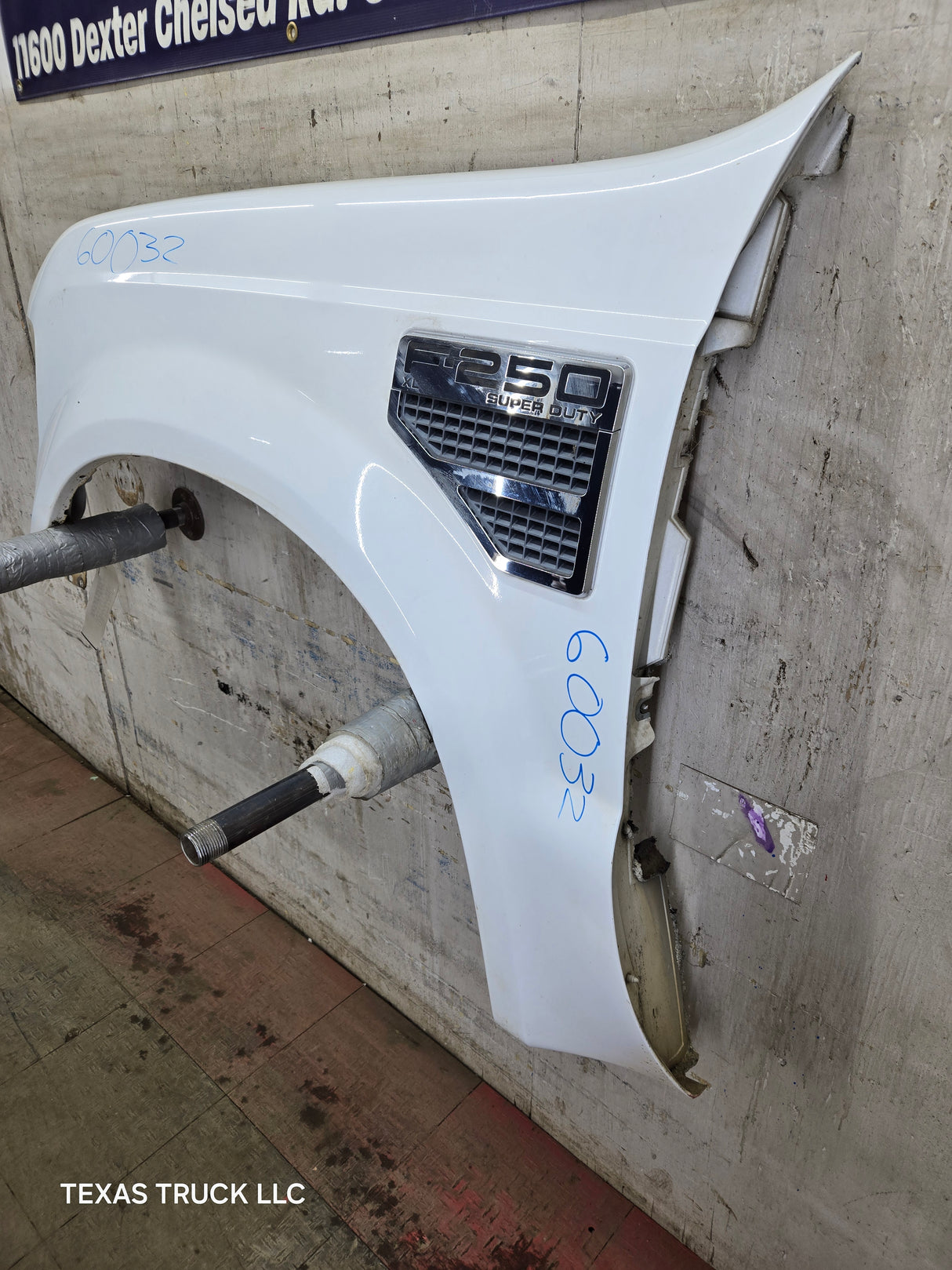 2008-2010 Ford Super Duty F250 F350 LH Driver Side Fender - Oxford White