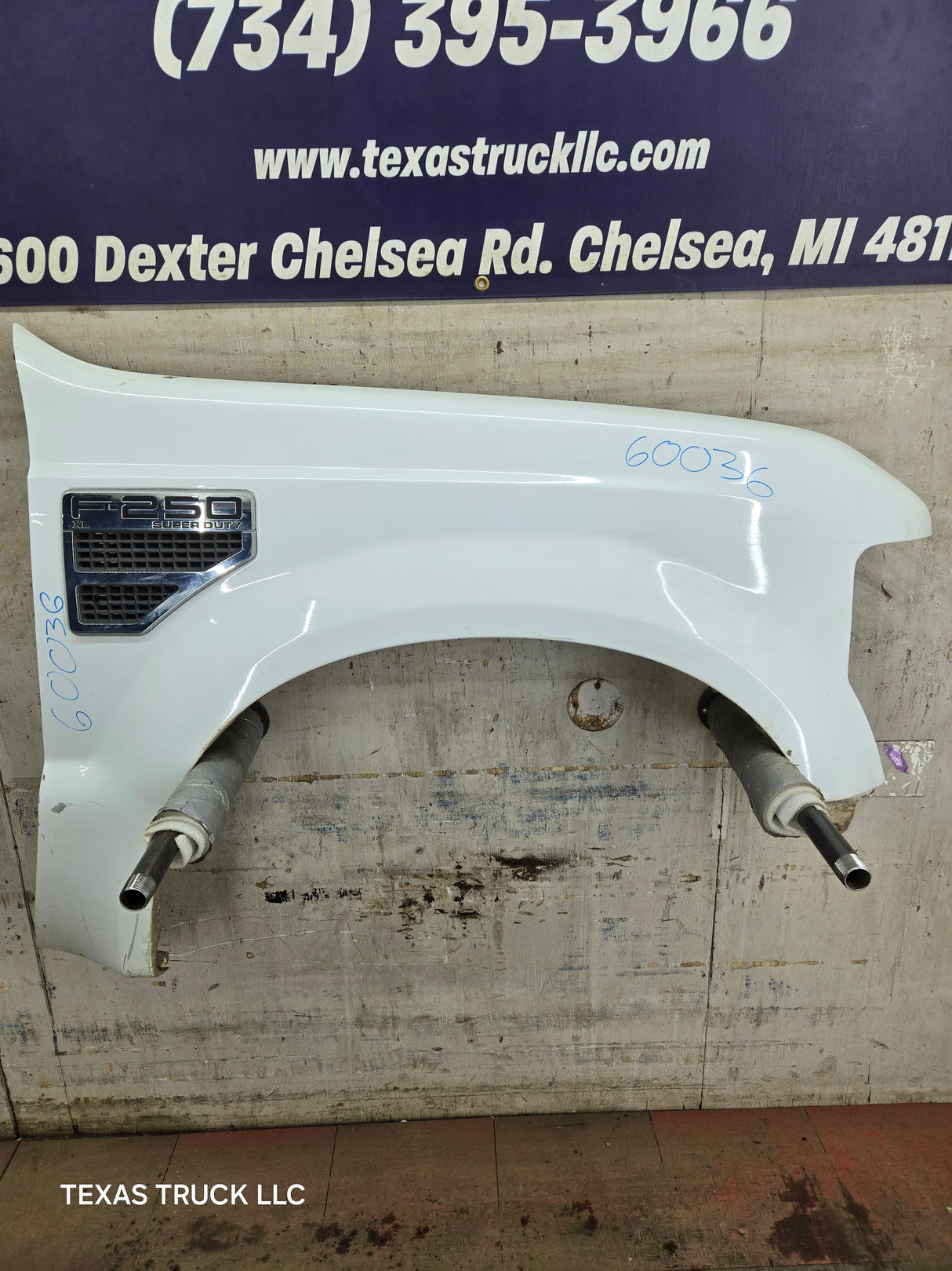 2008-2010 Ford Super Duty F250 F350 RH Passenger Side Fender