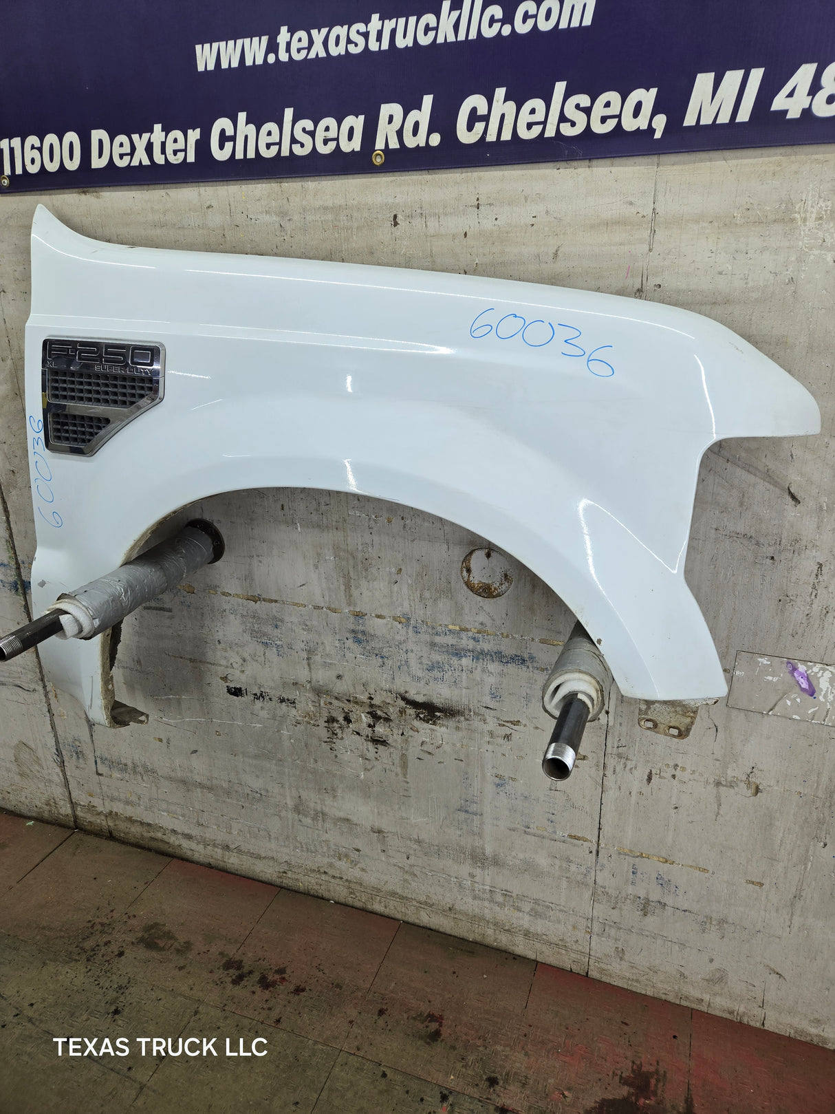 2008-2010 Ford Super Duty F250 F350 RH Passenger Side Fender